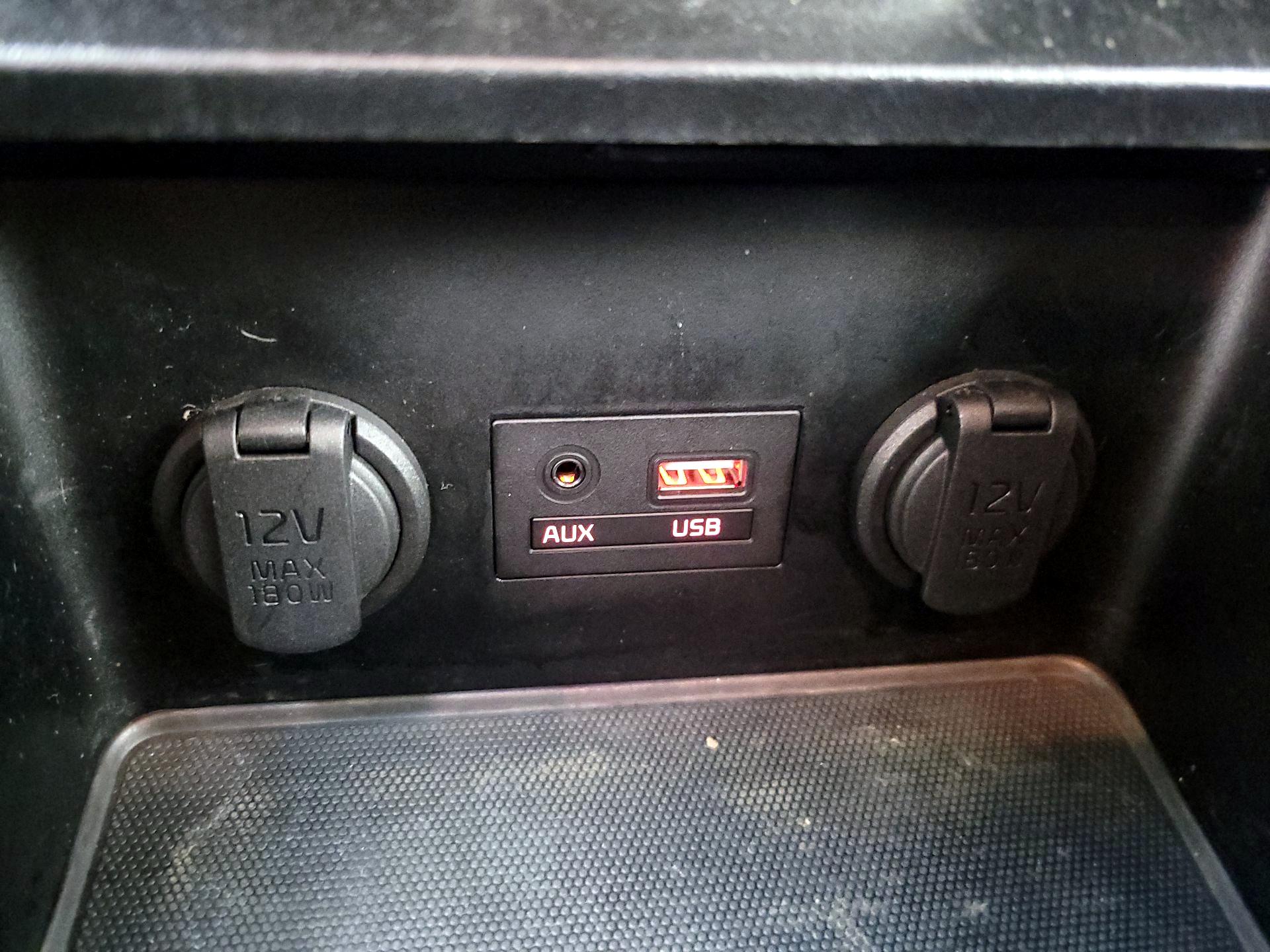 Thumbnail: 2018 Kia Forte - 18