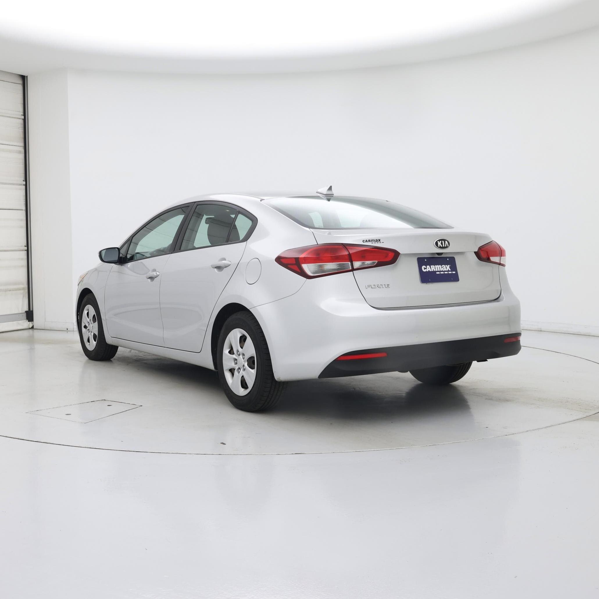 Thumbnail: 2018 Kia Forte - 2