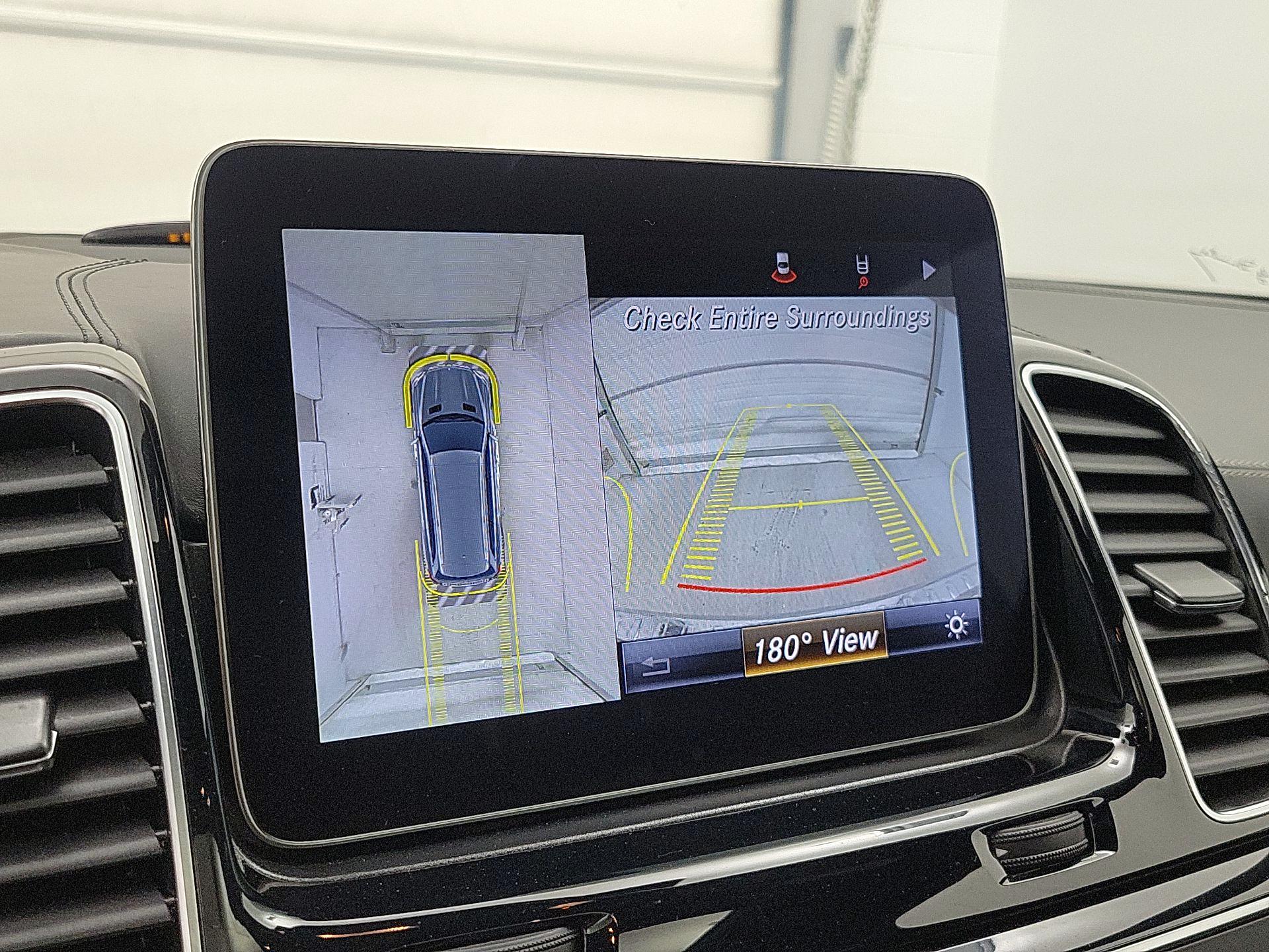 Thumbnail: 2019 Mercedes-Benz GL-Class - 15