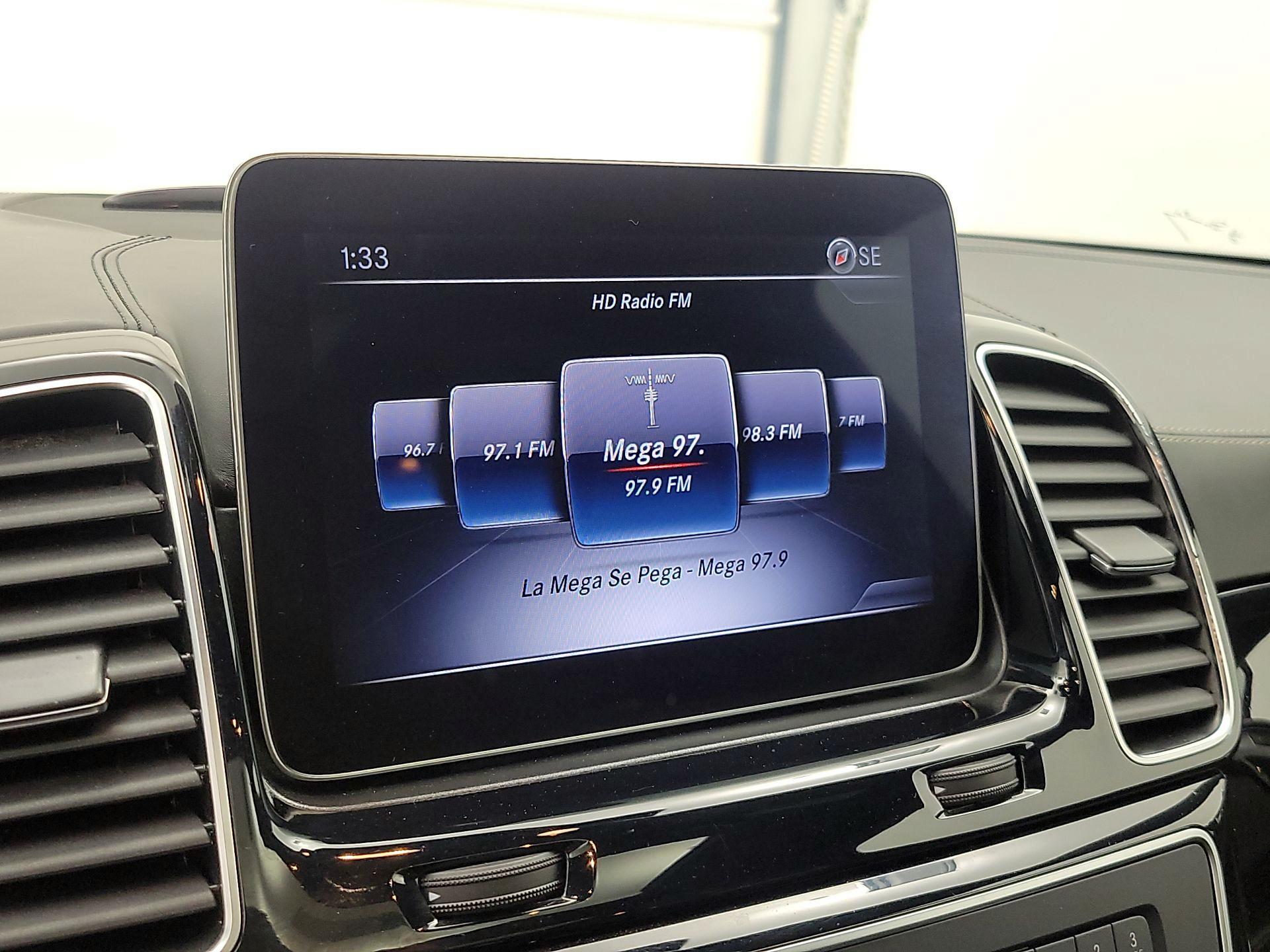 Thumbnail: 2019 Mercedes-Benz GL-Class - 16