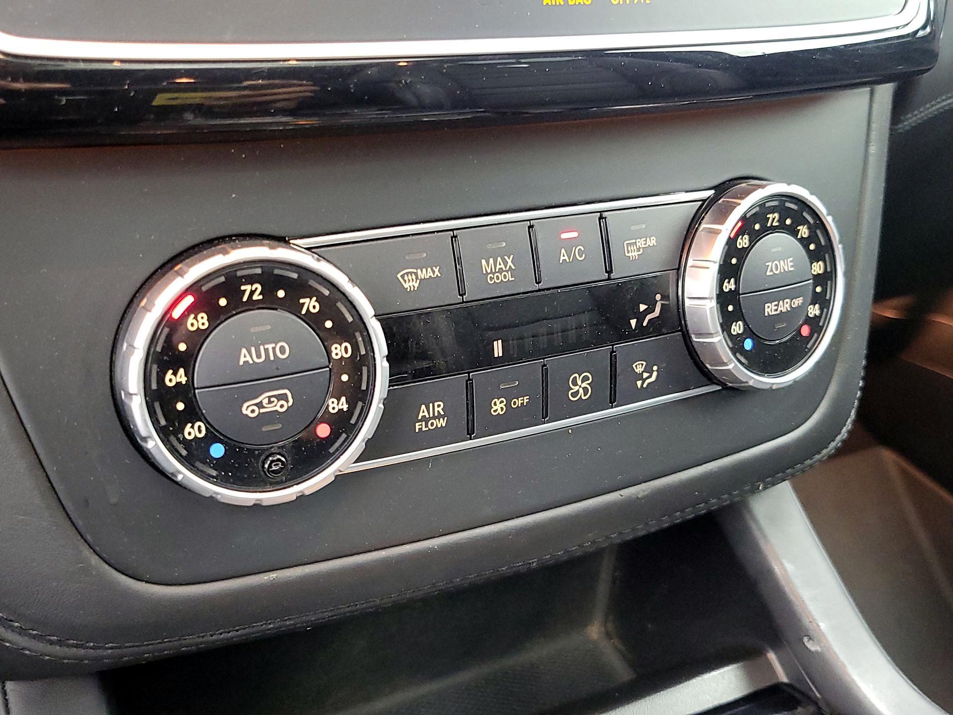 Thumbnail: 2019 Mercedes-Benz GL-Class - 17