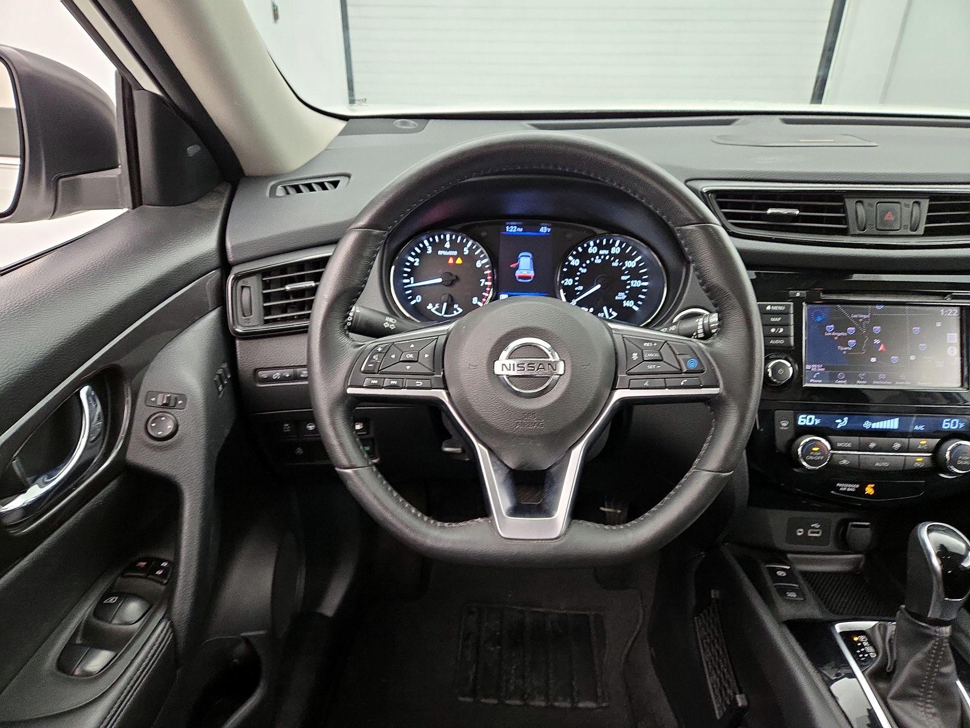 Thumbnail: 2019 Nissan Rogue - 10