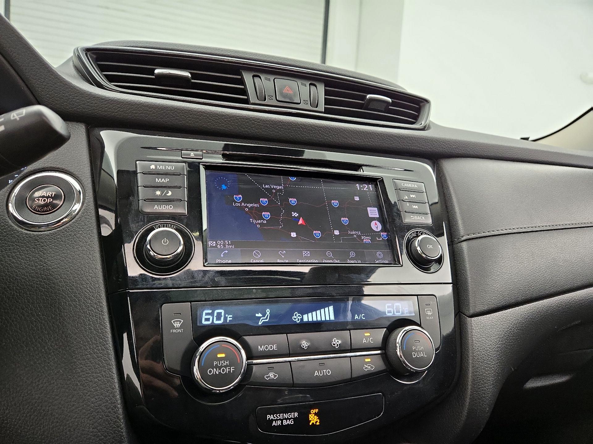 Thumbnail: 2019 Nissan Rogue - 14