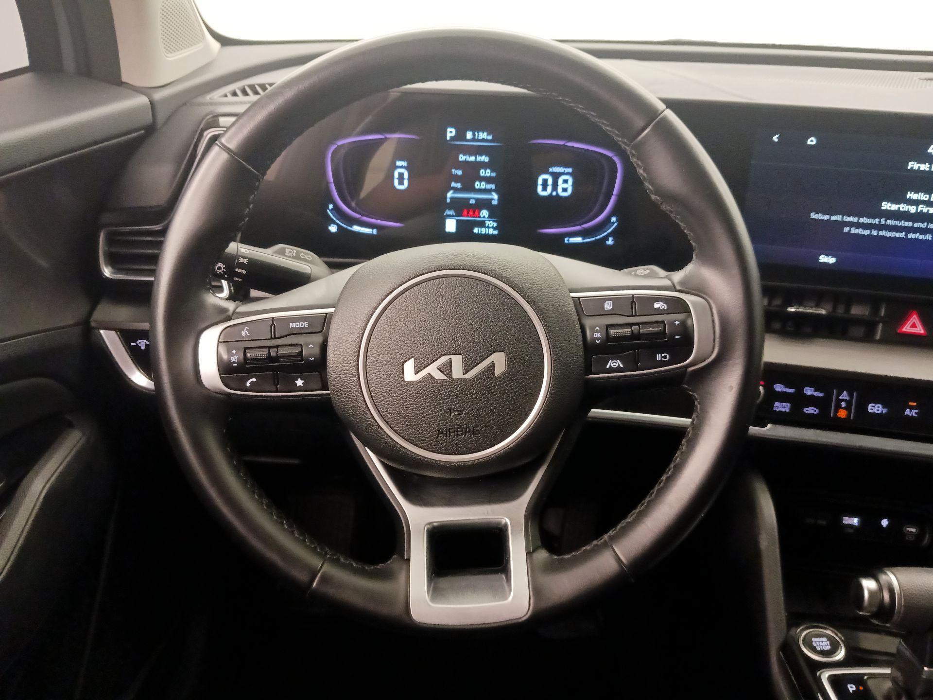 Thumbnail: 2023 Kia Sportage - 10