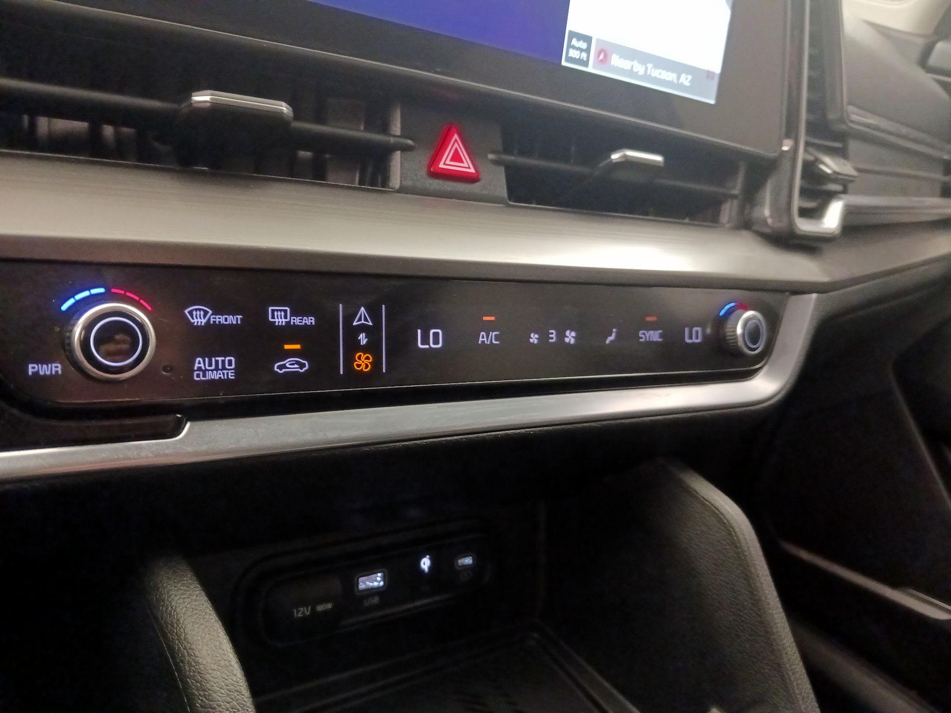 Thumbnail: 2023 Kia Sportage - 17