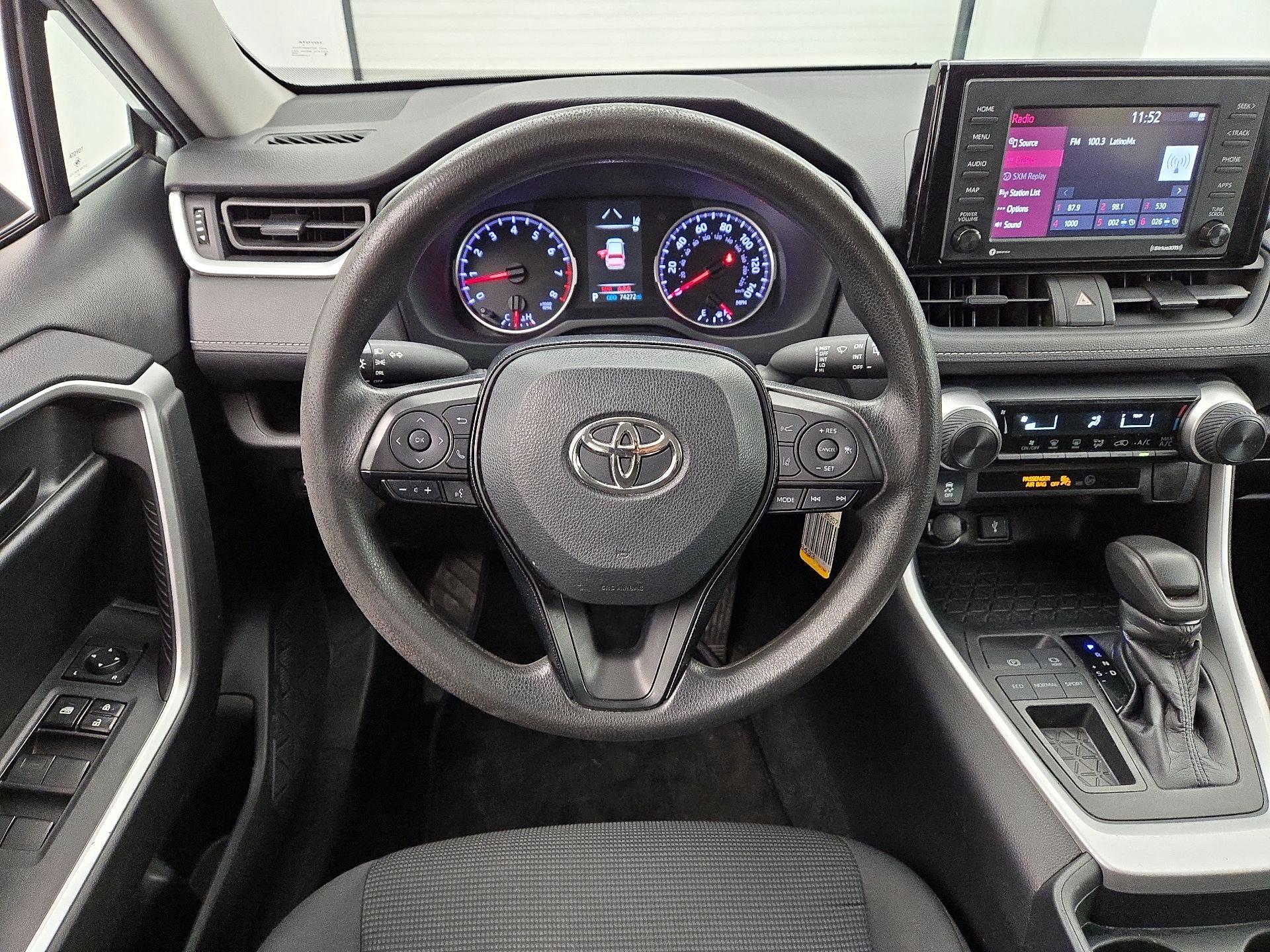 Thumbnail: 2021 Toyota RAV4 - 10
