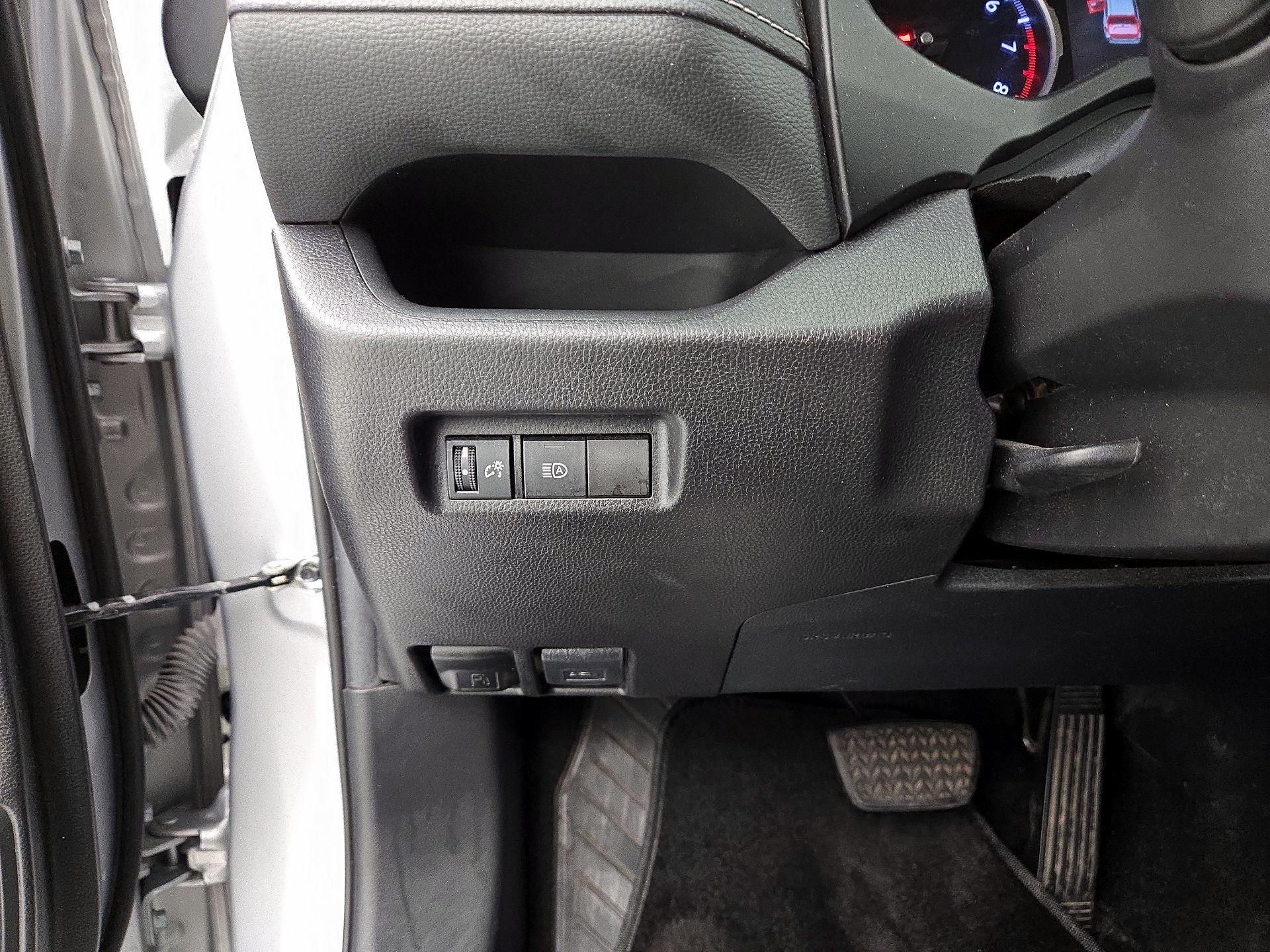 Thumbnail: 2021 Toyota RAV4 - 13