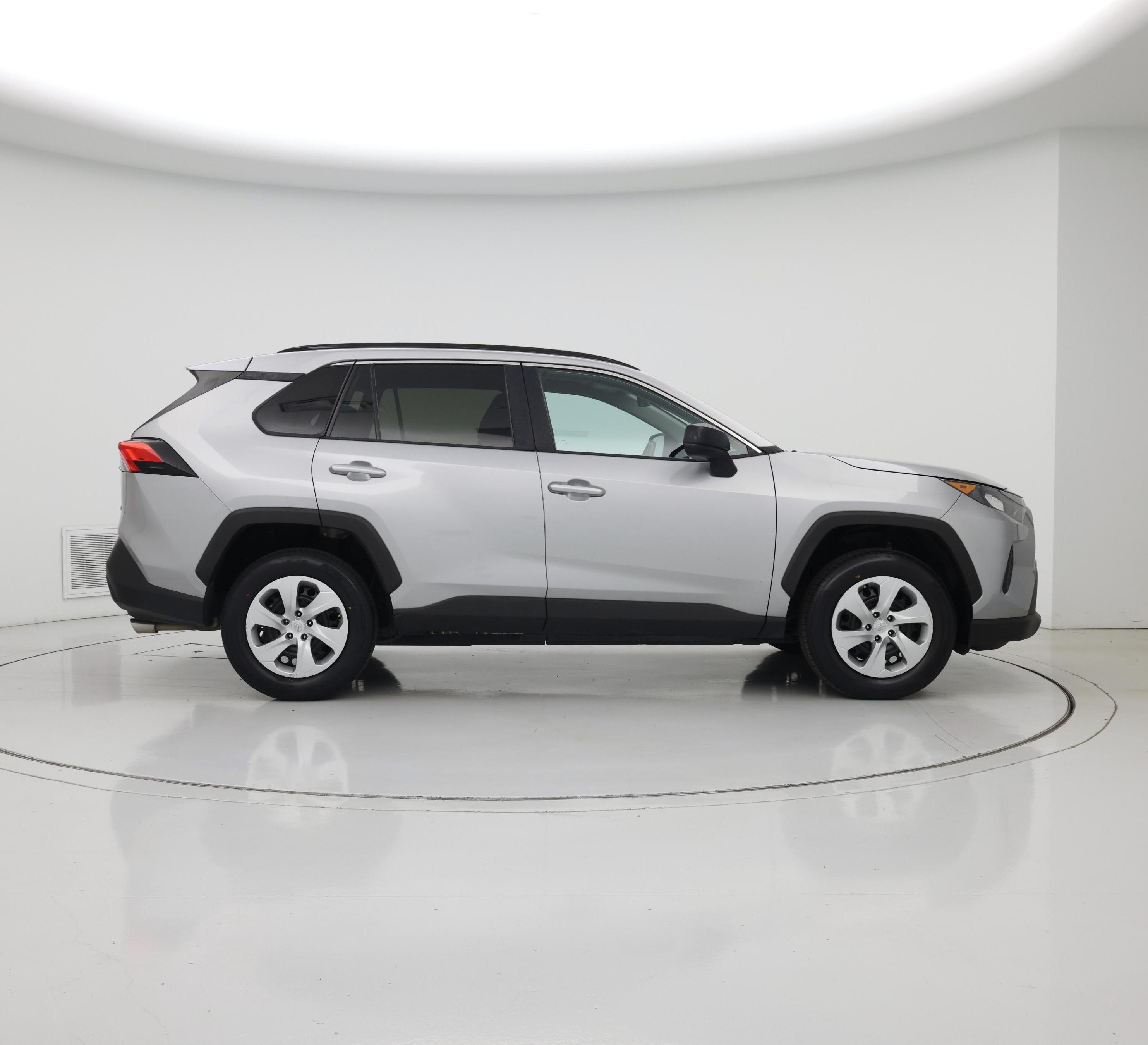 Thumbnail: 2021 Toyota RAV4 - 7