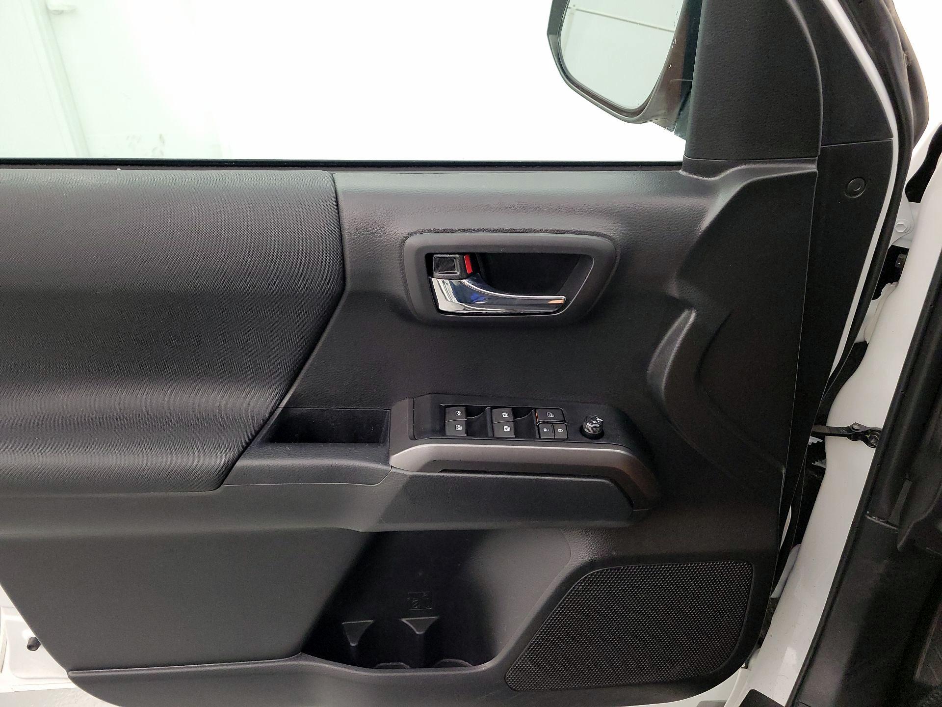 Thumbnail: 2023 Toyota Tacoma - 12