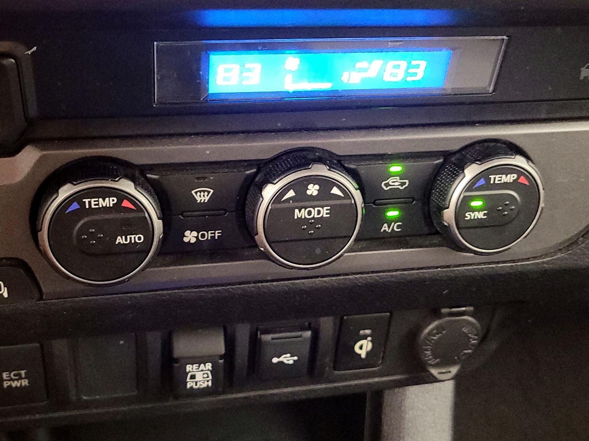 Thumbnail: 2023 Toyota Tacoma - 17