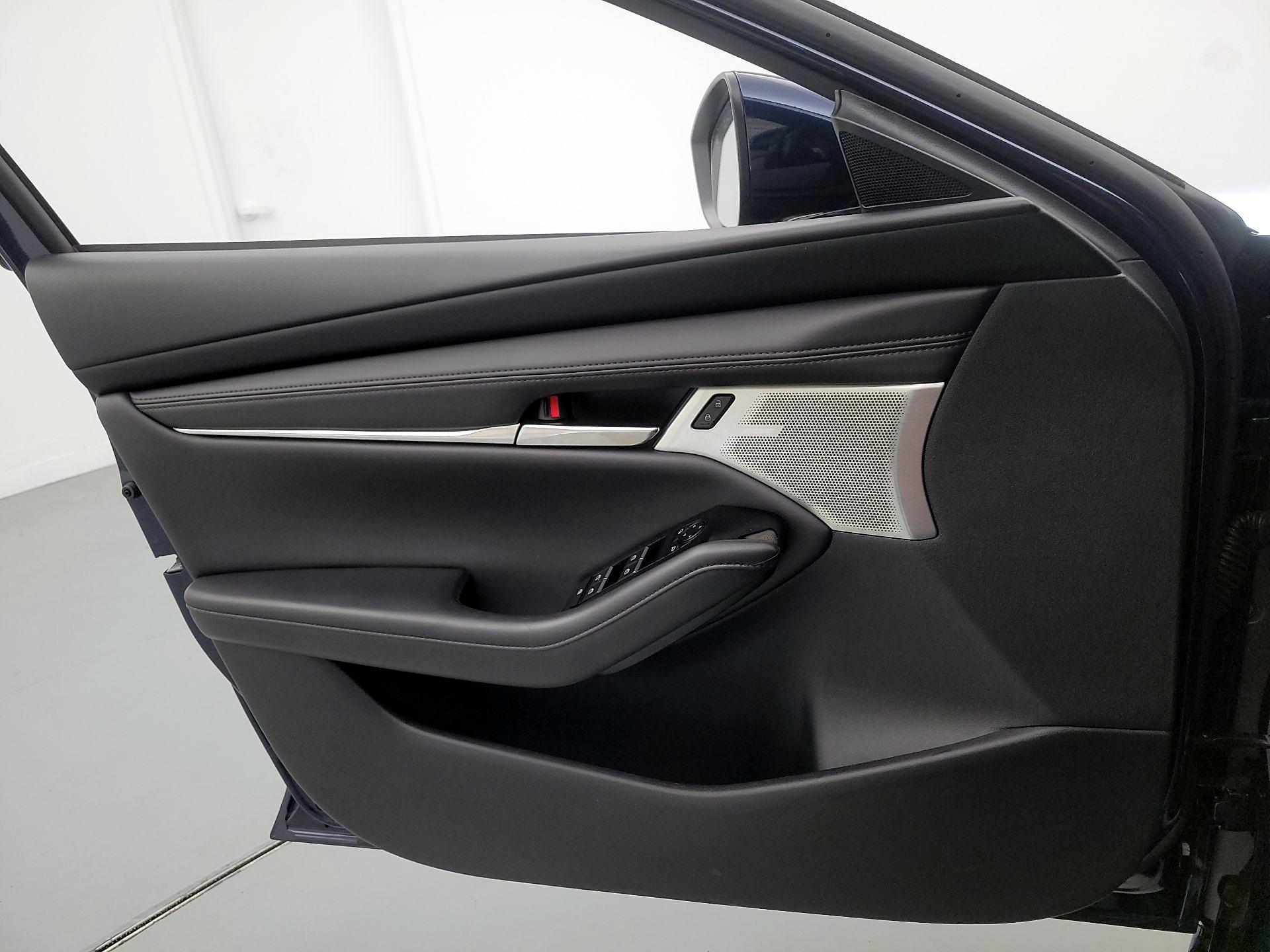 Thumbnail: 2023 Mazda Mazda3 - 12