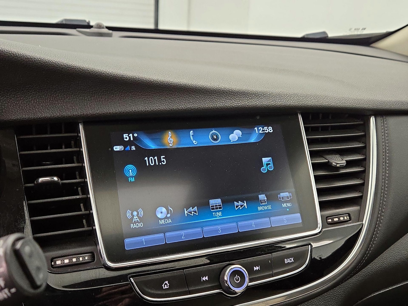 2019 Buick Encore Essence - Photo 16