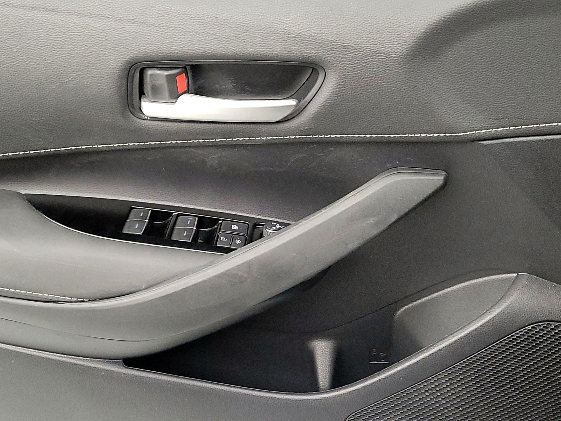 Thumbnail: 2023 Toyota Corolla - 12