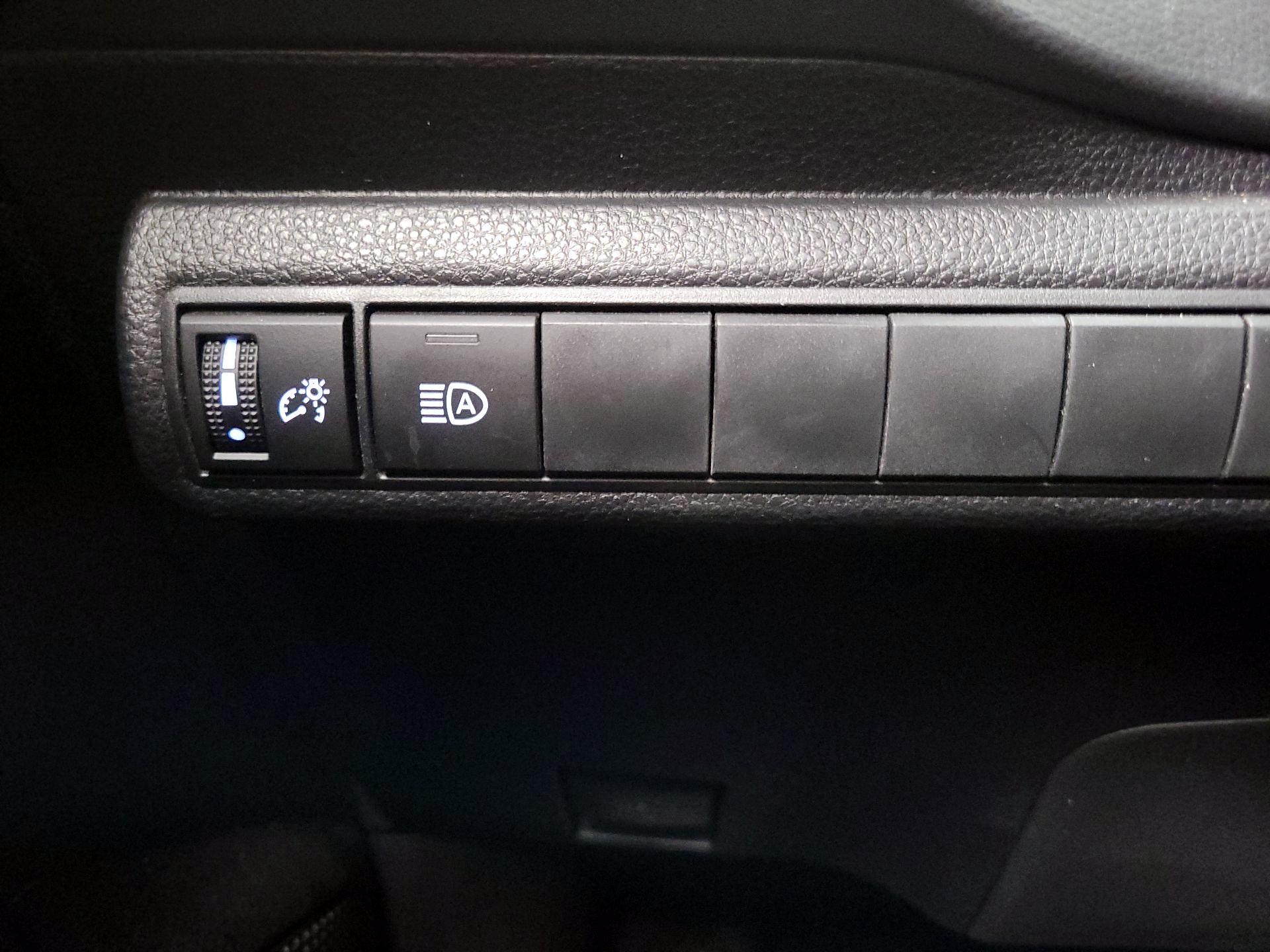 Thumbnail: 2023 Toyota Corolla - 13