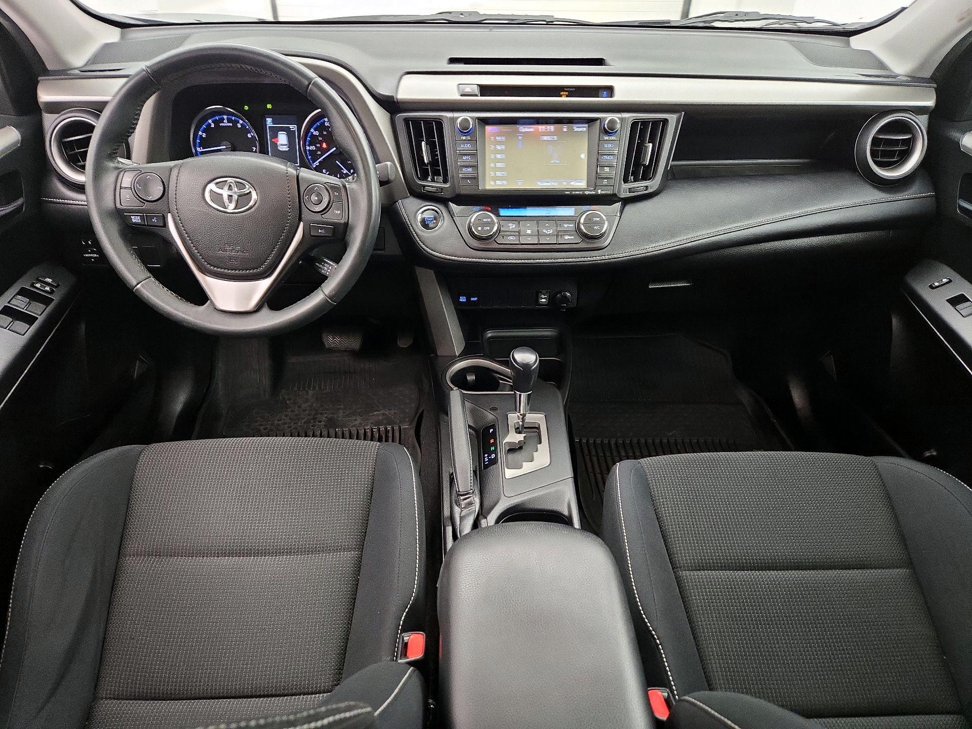 Thumbnail: 2016 Toyota RAV4 - 9