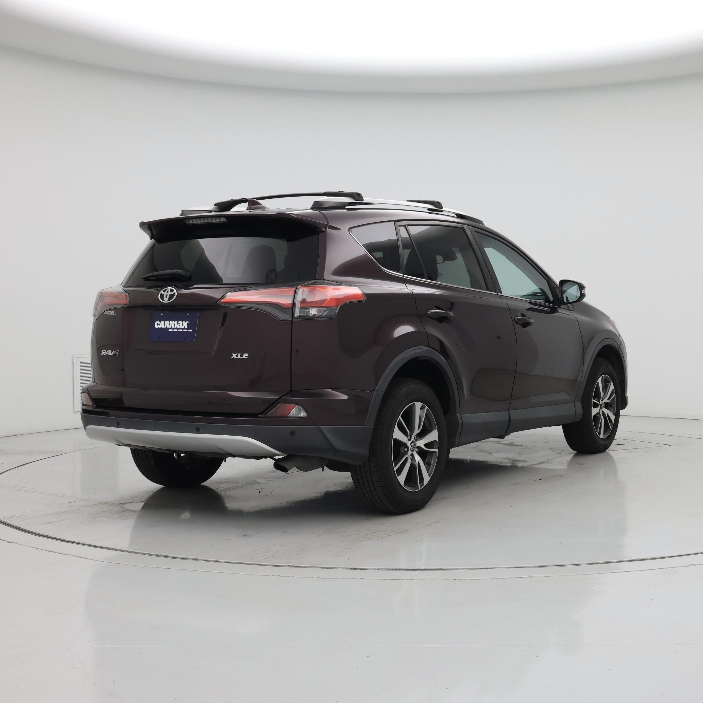 Thumbnail: 2016 Toyota RAV4 - 8