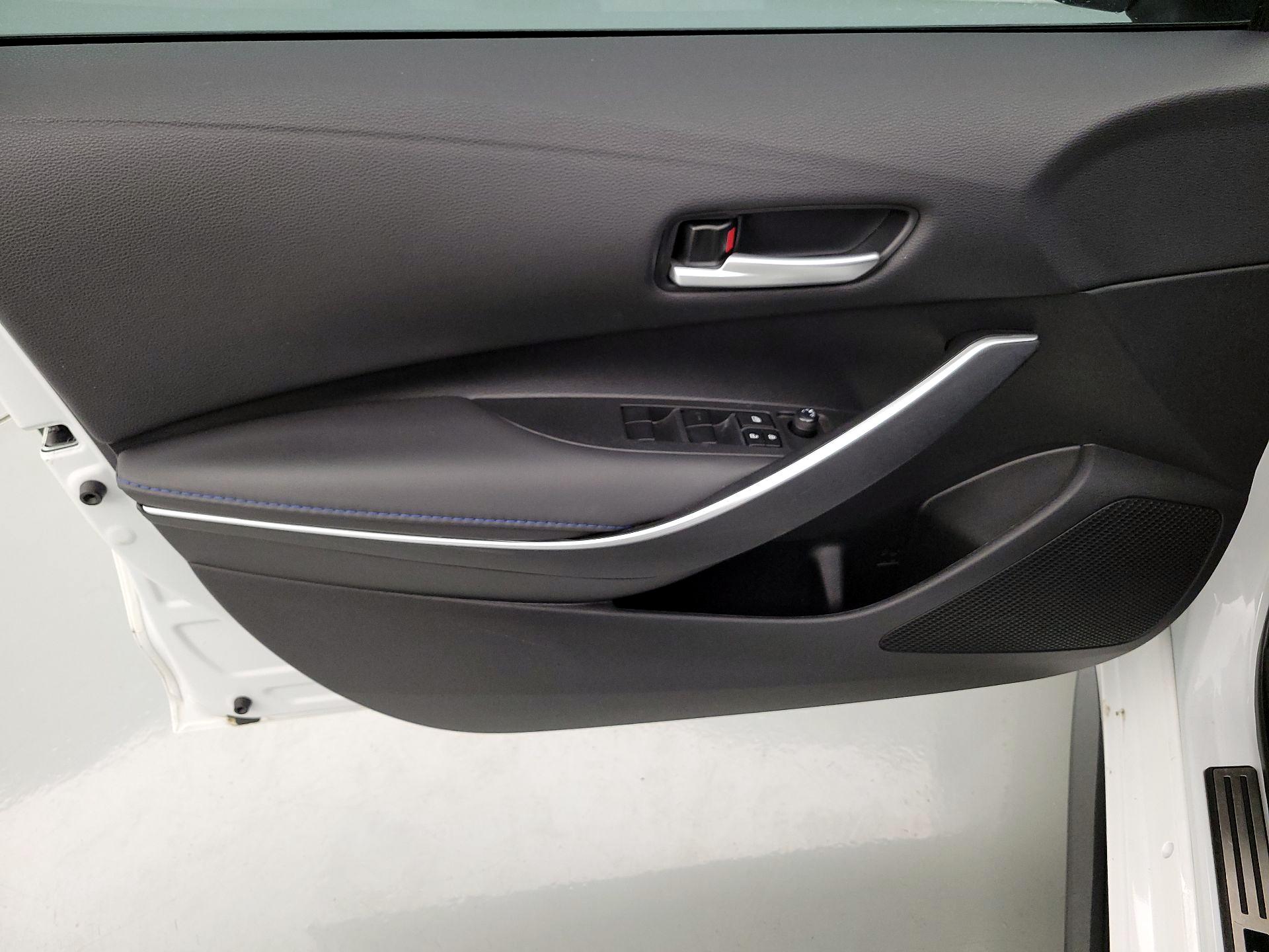 Thumbnail: 2022 Toyota Corolla - 12