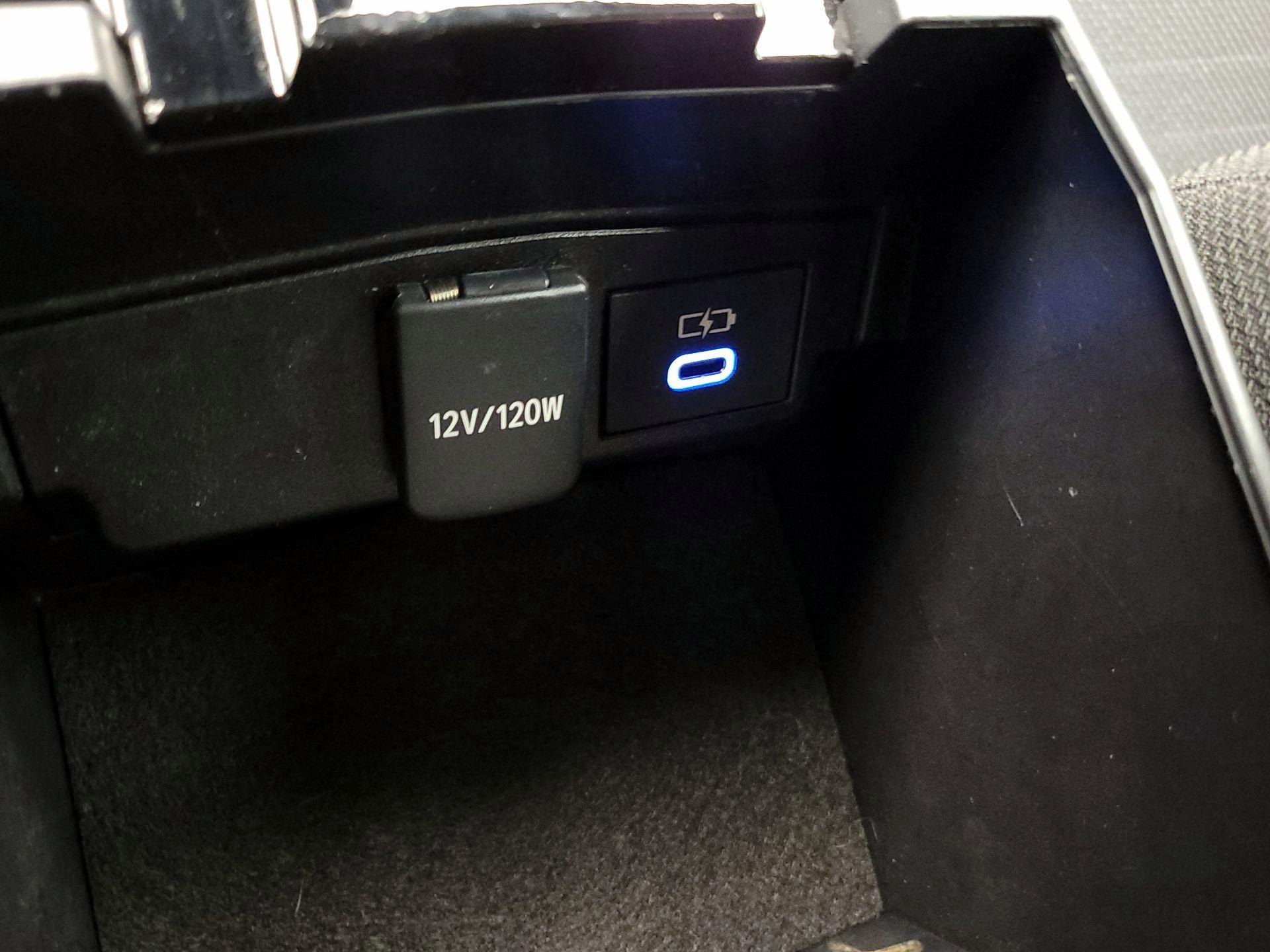 Thumbnail: 2022 Toyota Corolla - 18