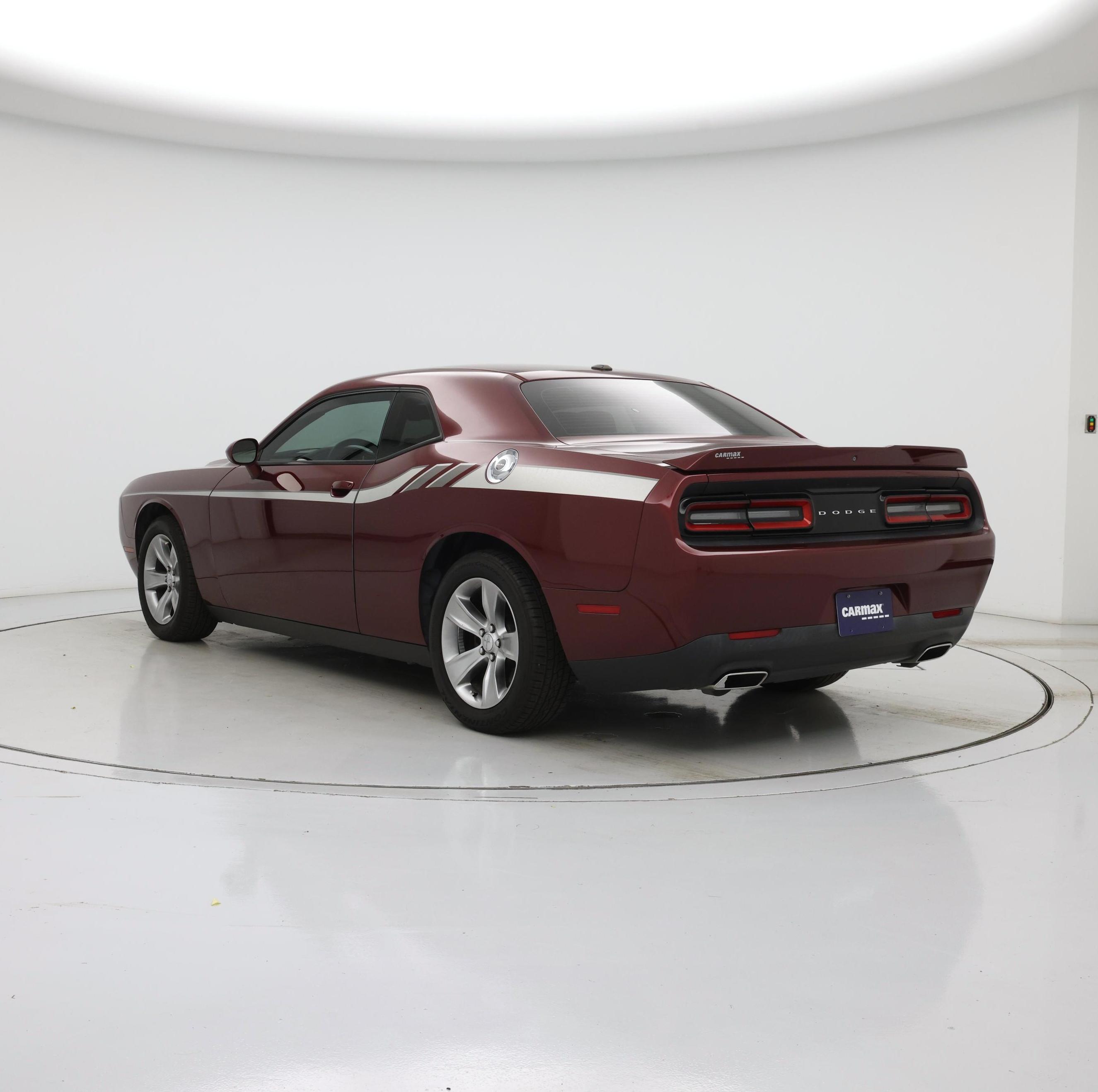 Thumbnail: 2018 Dodge Challenger - 2