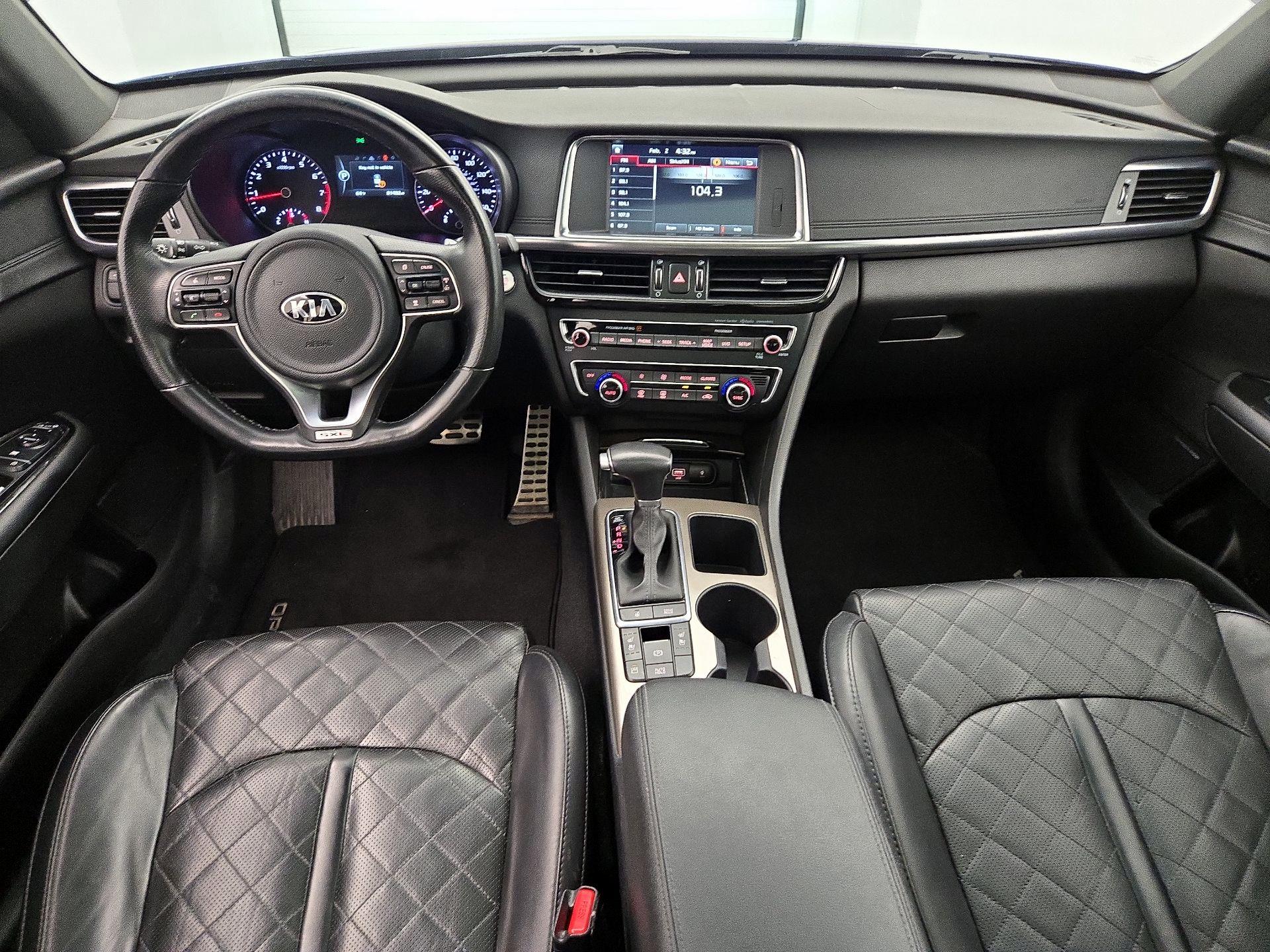 Thumbnail: 2017 Kia Optima - 9