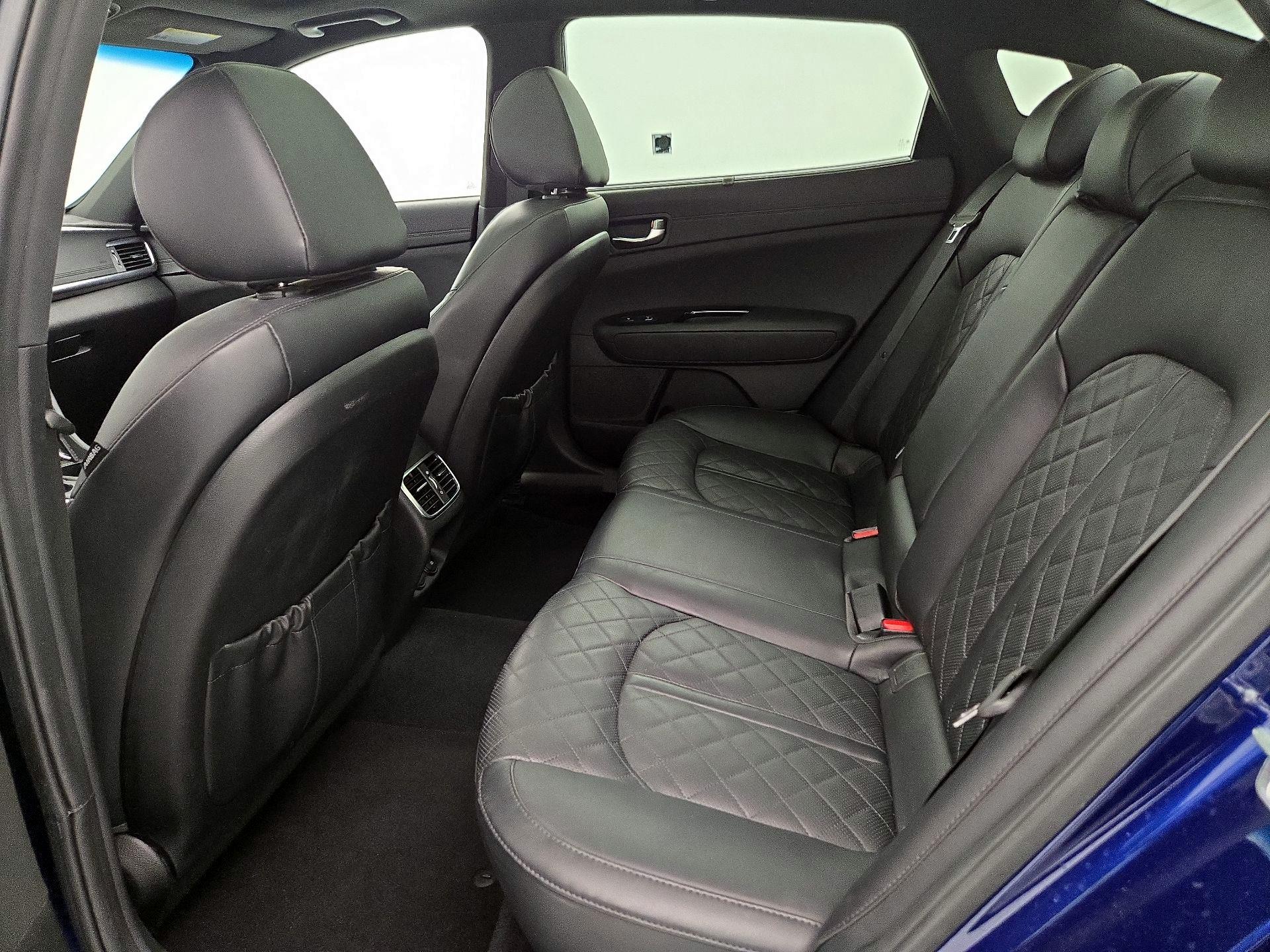 Thumbnail: 2017 Kia Optima - 20