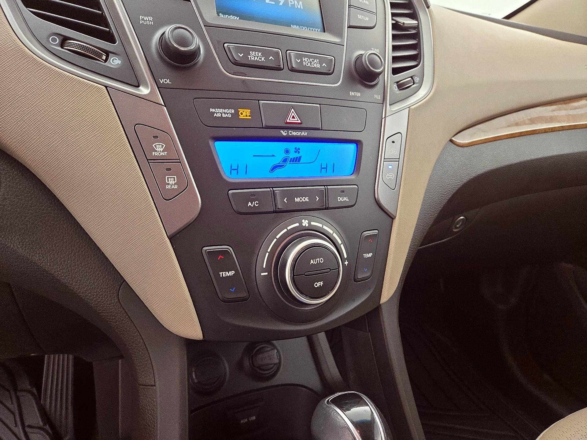 Thumbnail: 2014 Hyundai Santa Fe - 16