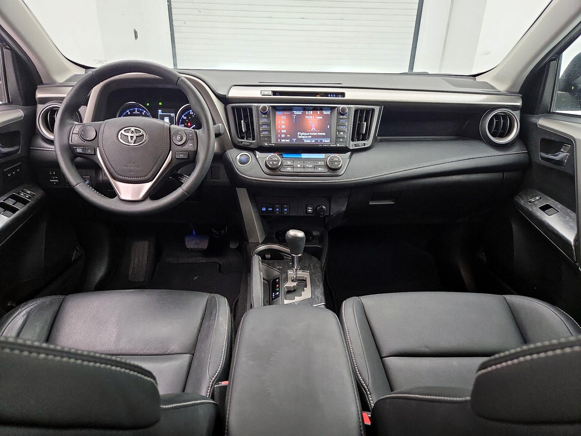 Thumbnail: 2017 Toyota RAV4 - 9