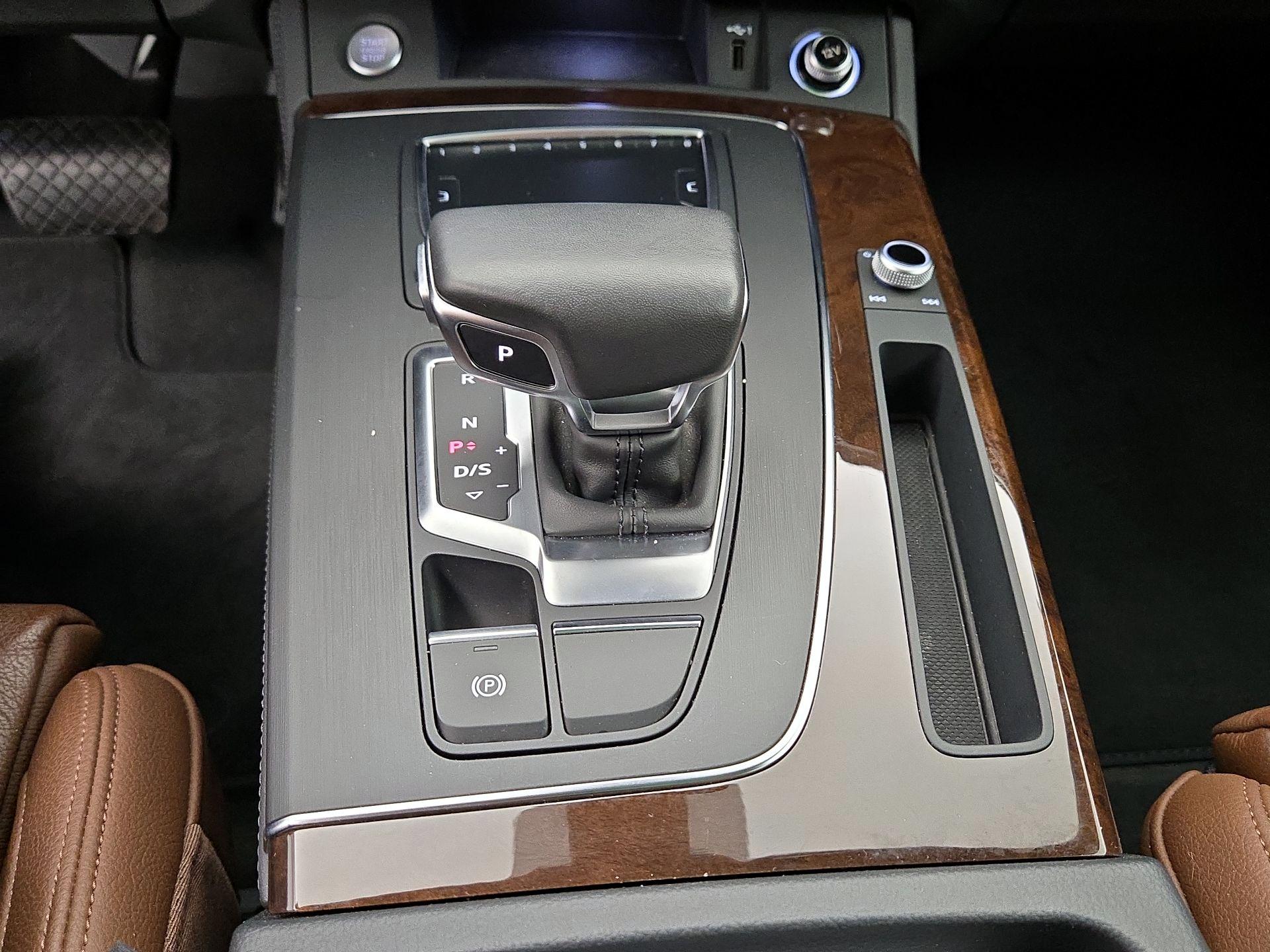 Thumbnail: 2019 Audi Q5 - 18
