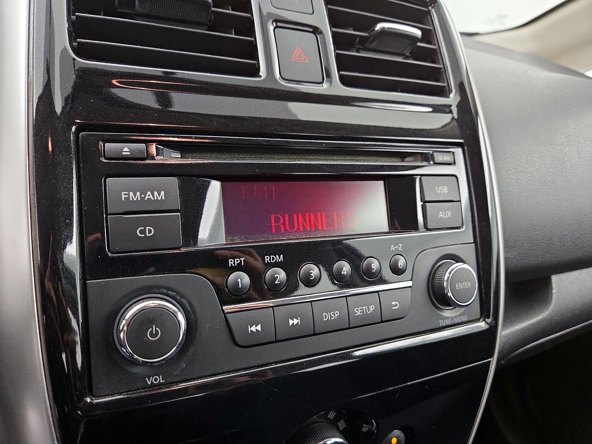 Thumbnail: 2015 Nissan Versa Note - 14