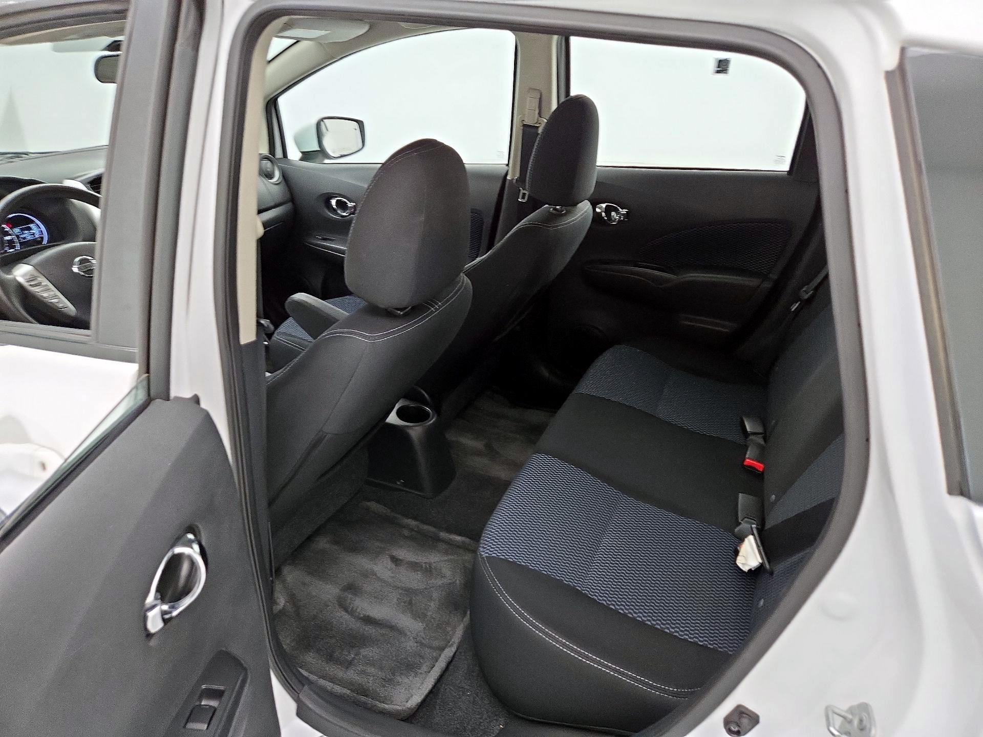 Thumbnail: 2015 Nissan Versa Note - 18