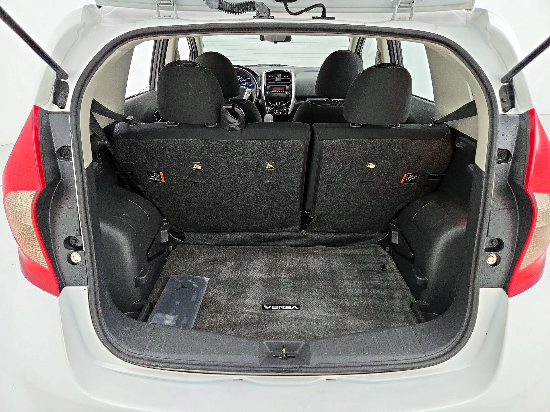 Thumbnail: 2015 Nissan Versa Note - 19