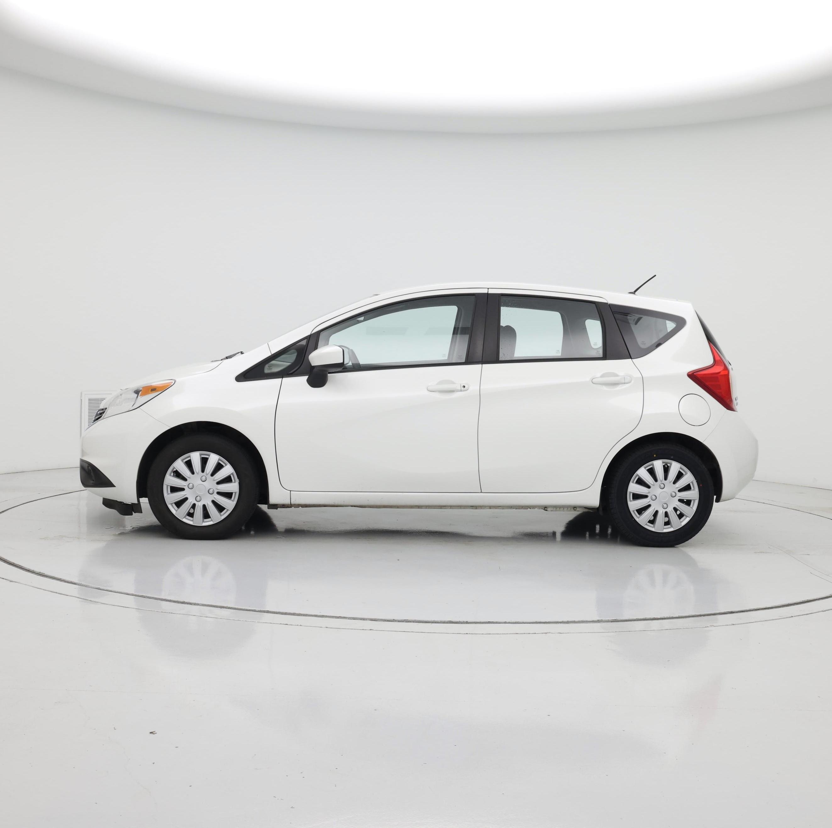 Thumbnail: 2015 Nissan Versa Note - 3
