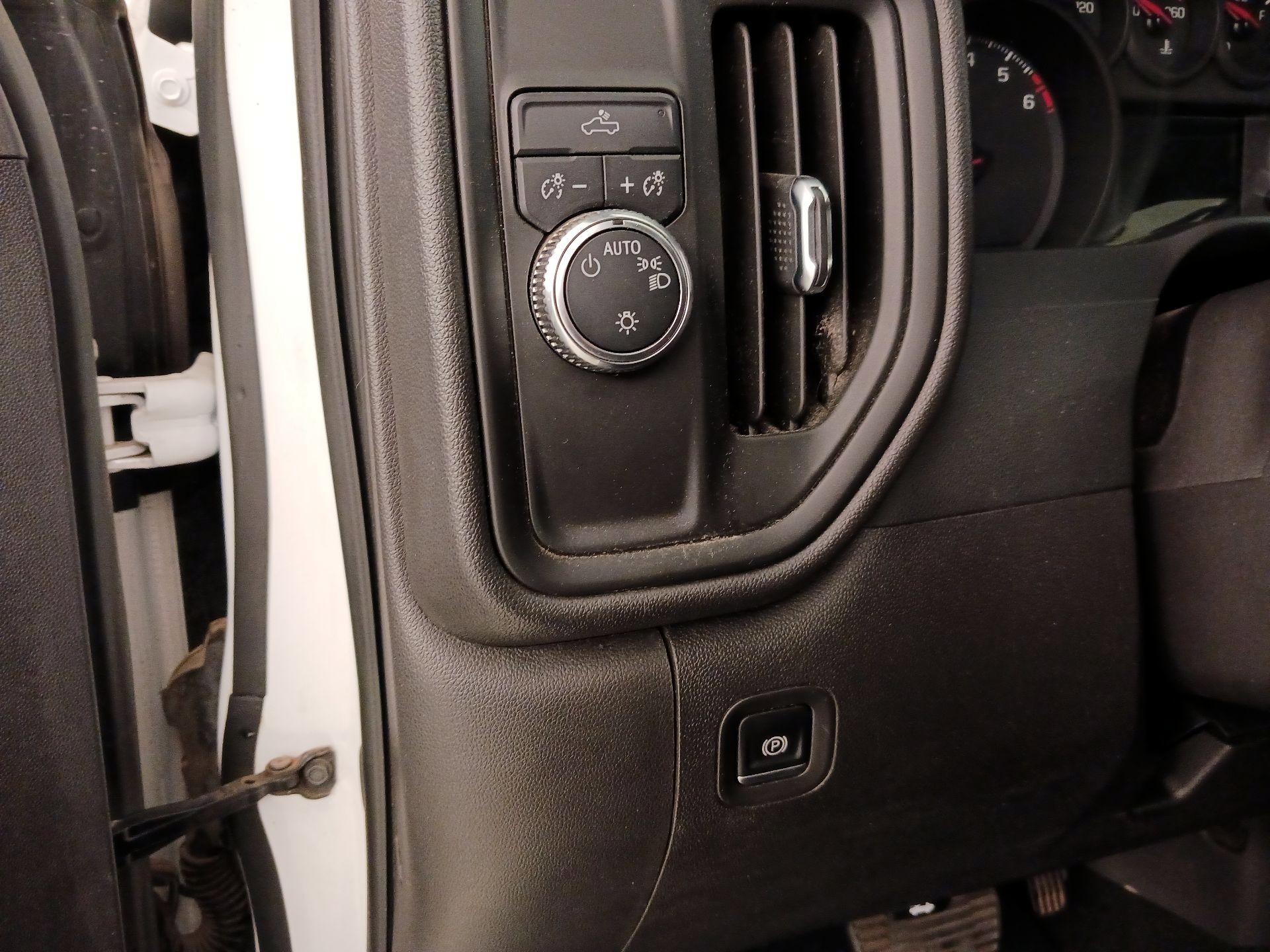 Thumbnail: 2024 GMC Sierra 1500 - 13