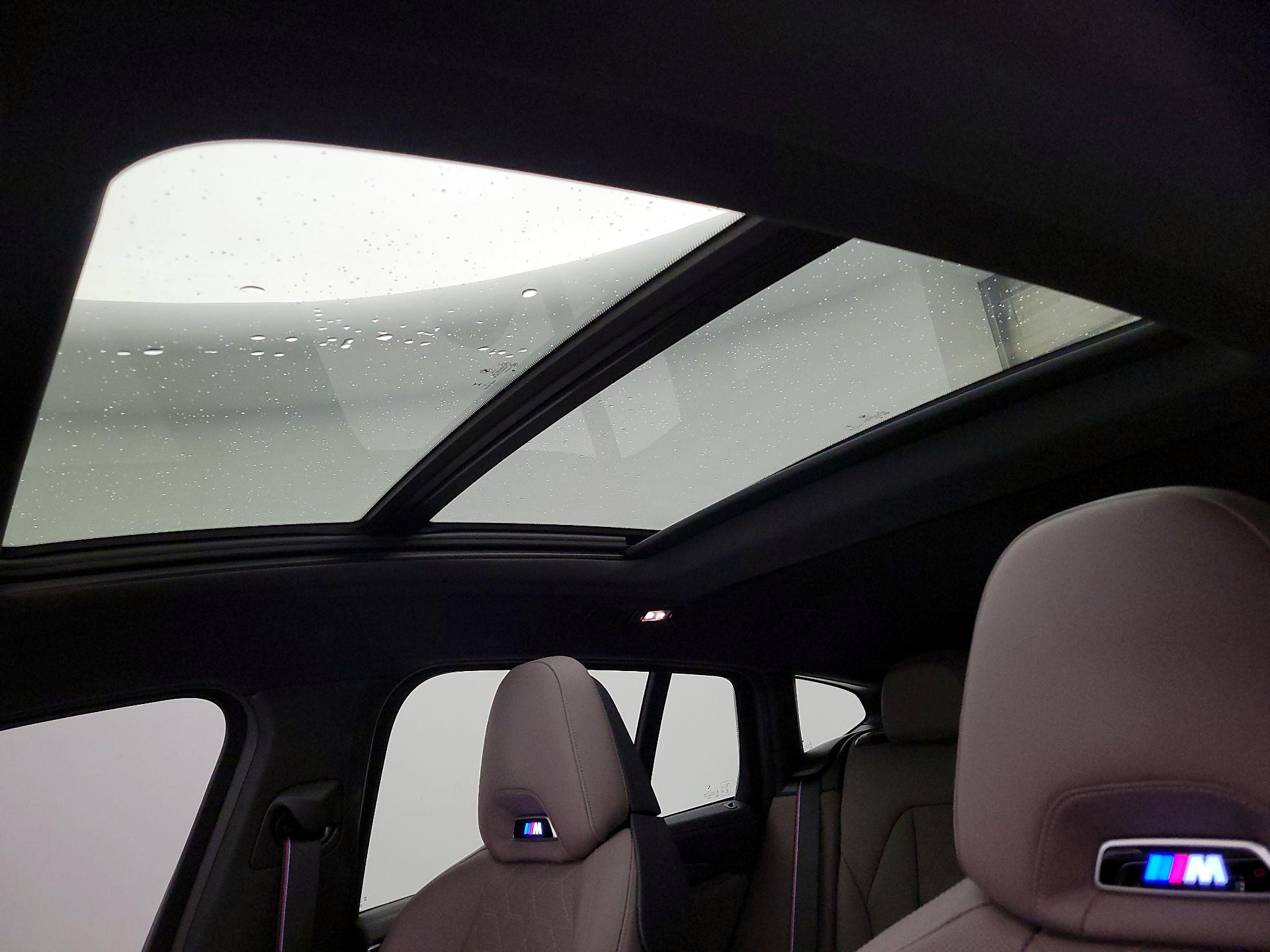 Thumbnail: 2025 BMW X4 - 19