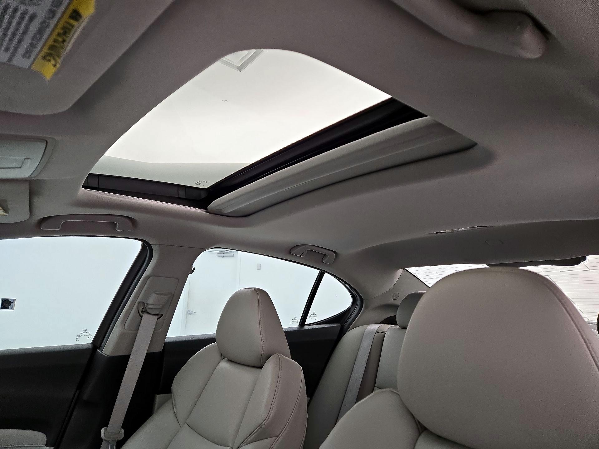 Thumbnail: 2016 Acura TLX - 19