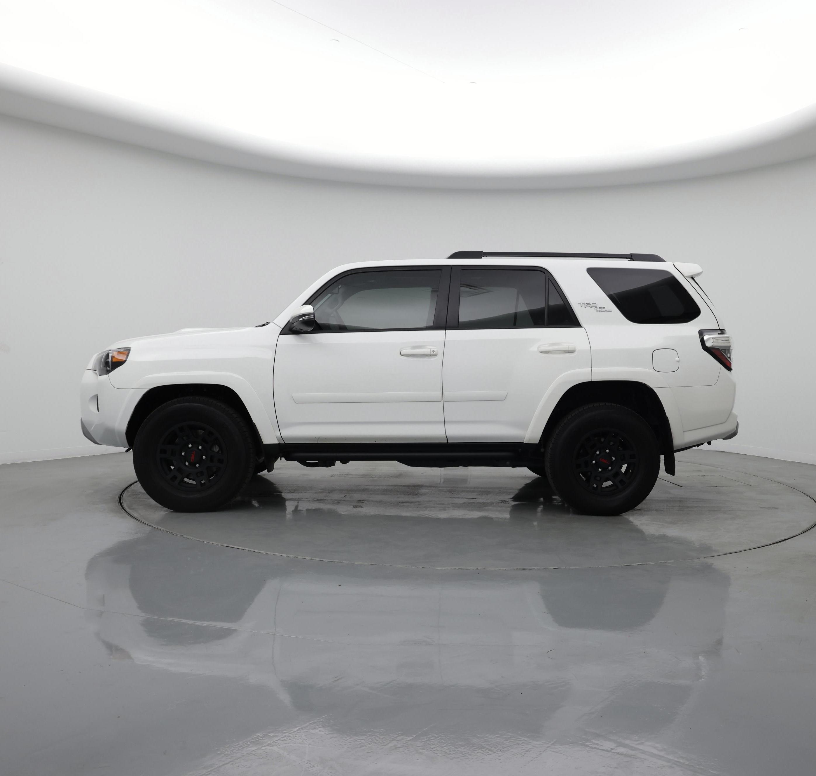 Thumbnail: 2024 Toyota 4Runner - 3