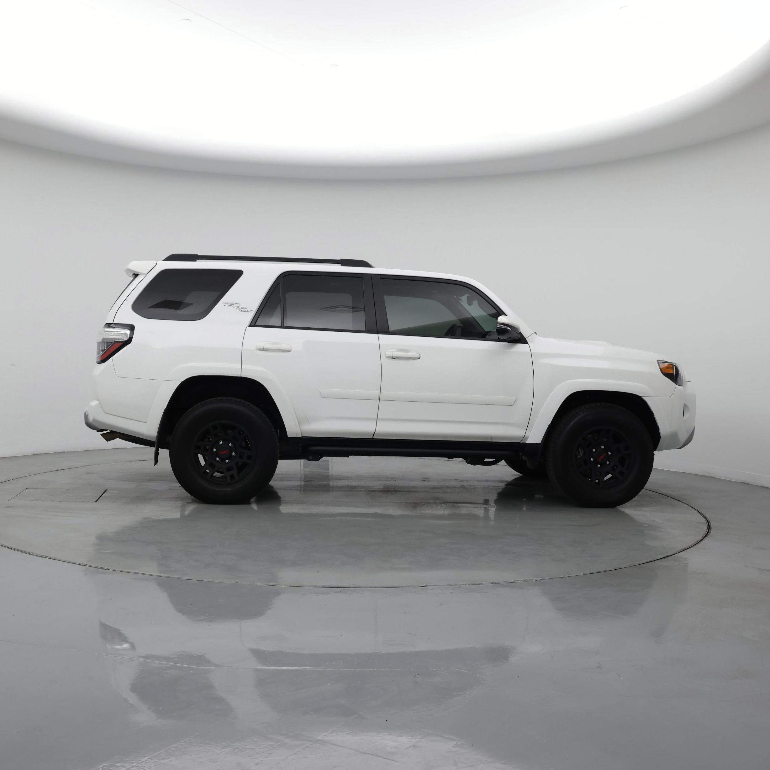 Thumbnail: 2024 Toyota 4Runner - 7