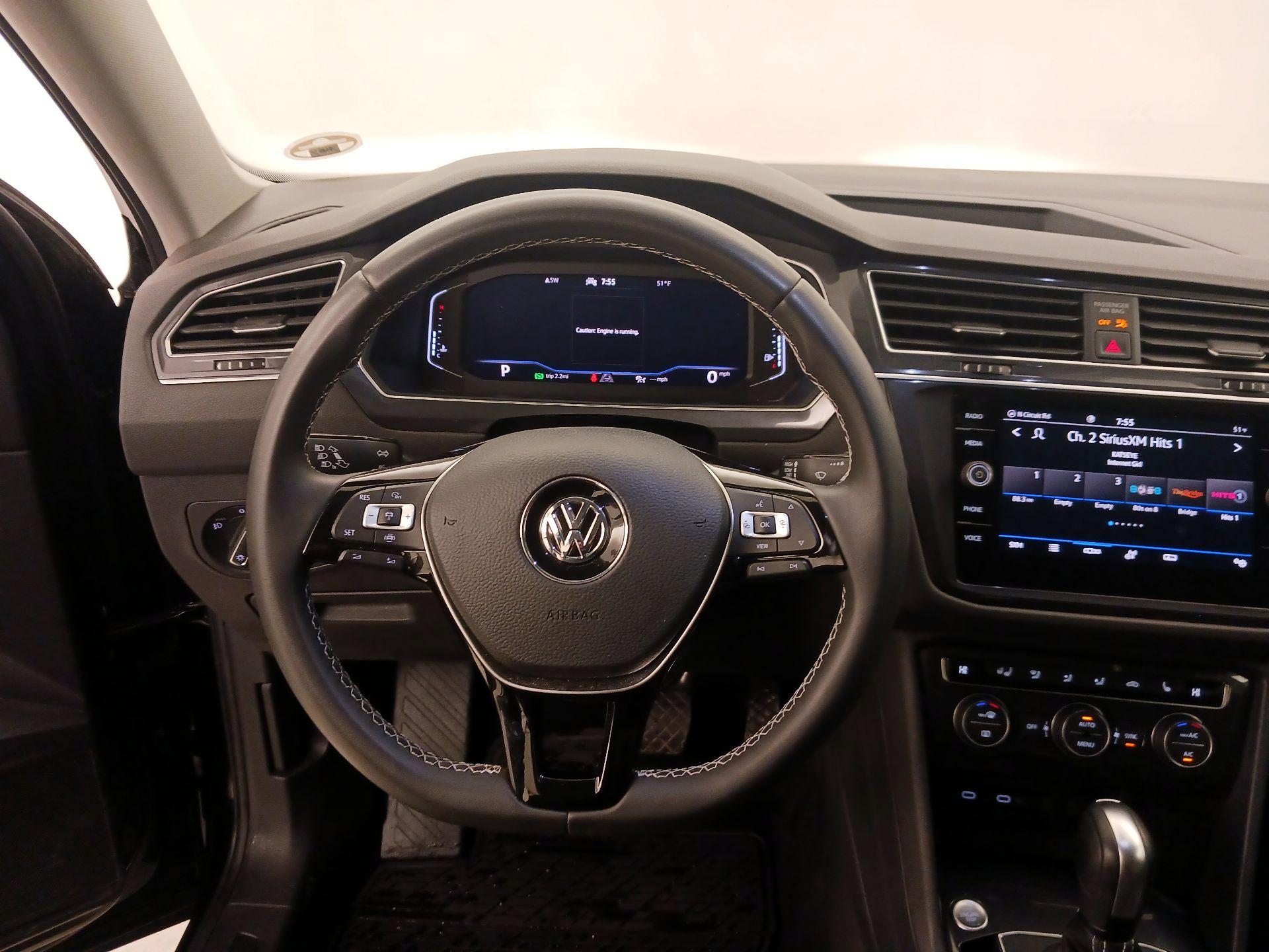 Thumbnail: 2021 Volkswagen Tiguan - 10