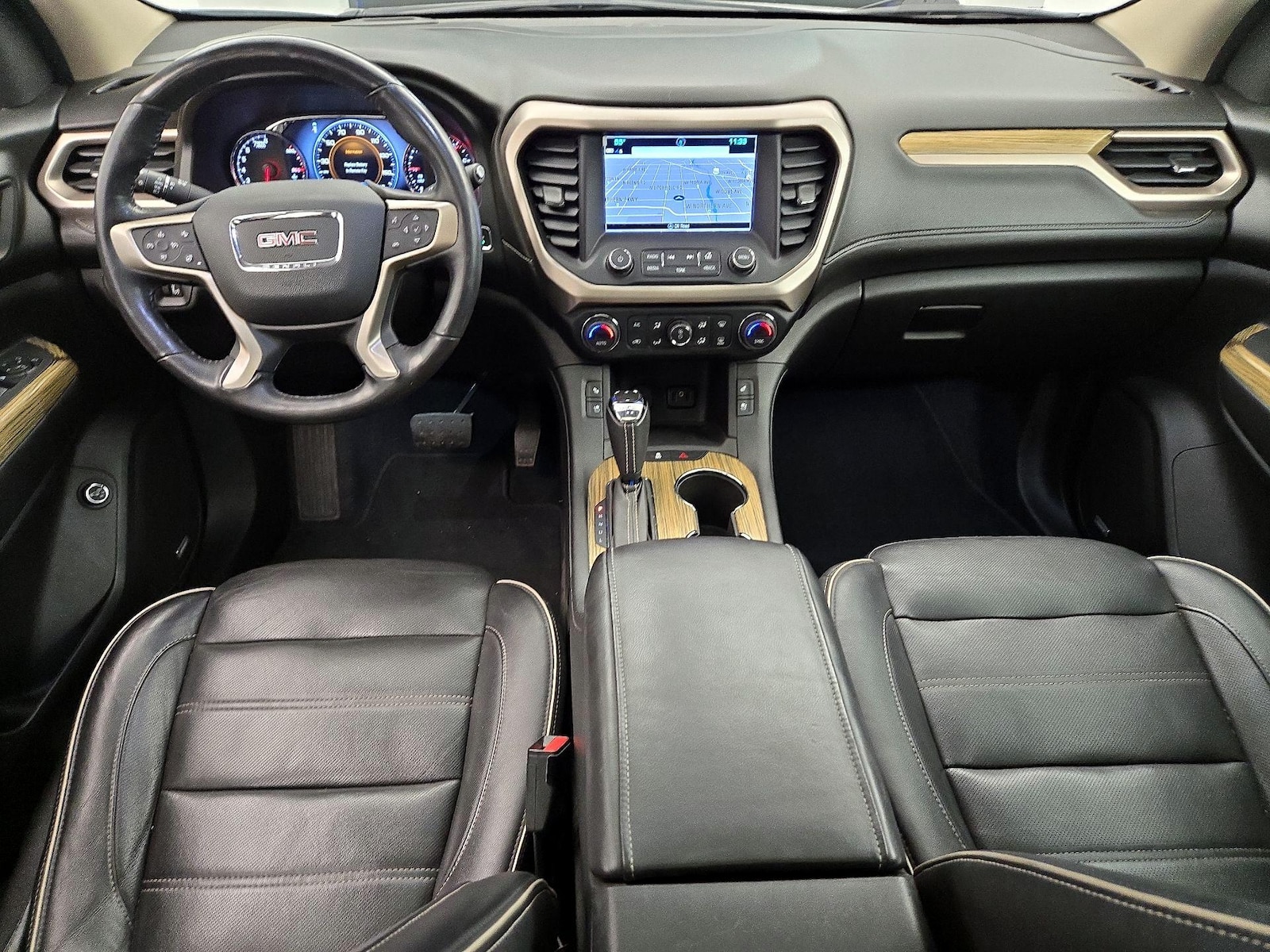 2018 GMC Acadia Denali - Photo 10