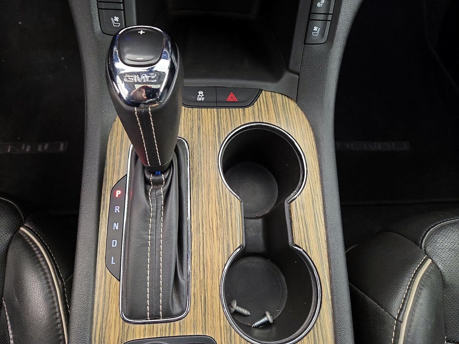 2018 GMC Acadia Denali - Photo 19