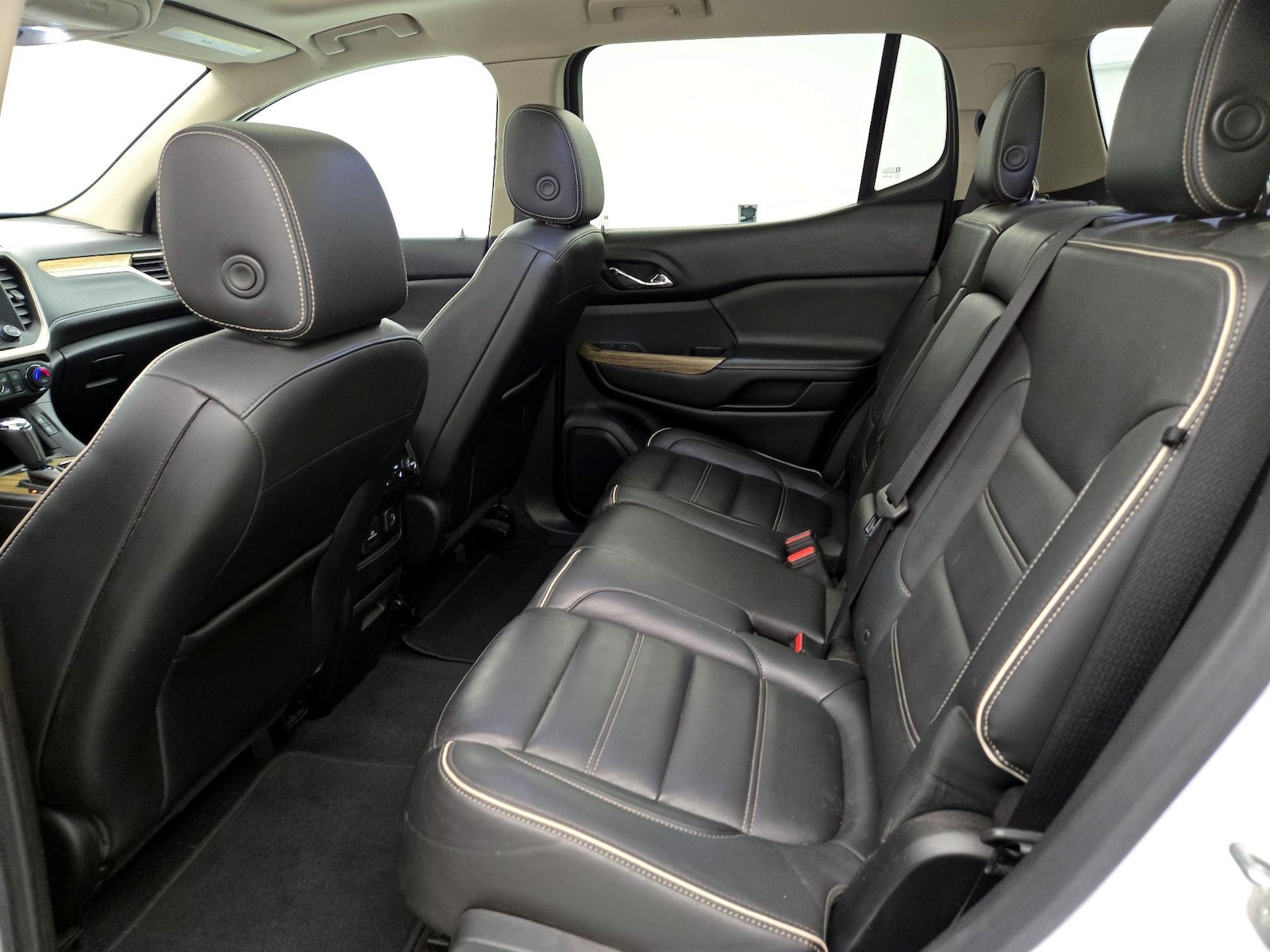 2018 GMC Acadia Denali - Photo 22