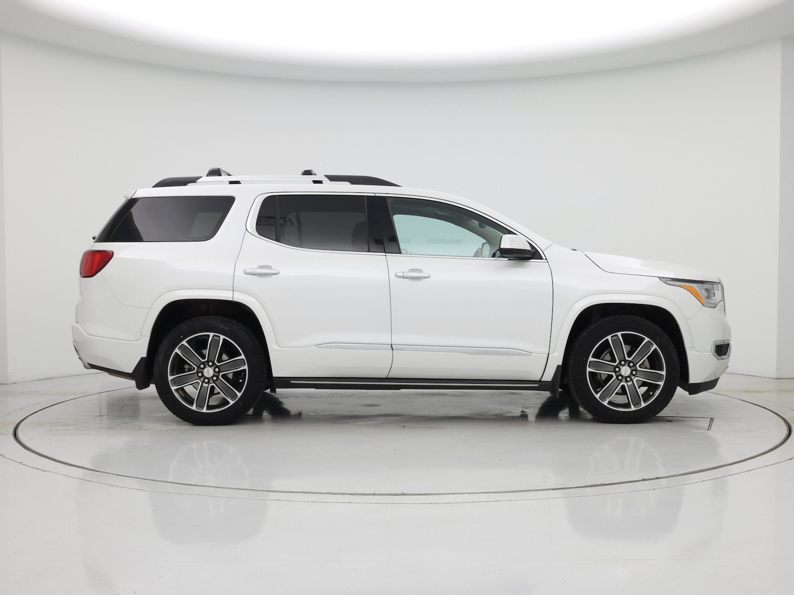 2018 GMC Acadia Denali - Photo 8