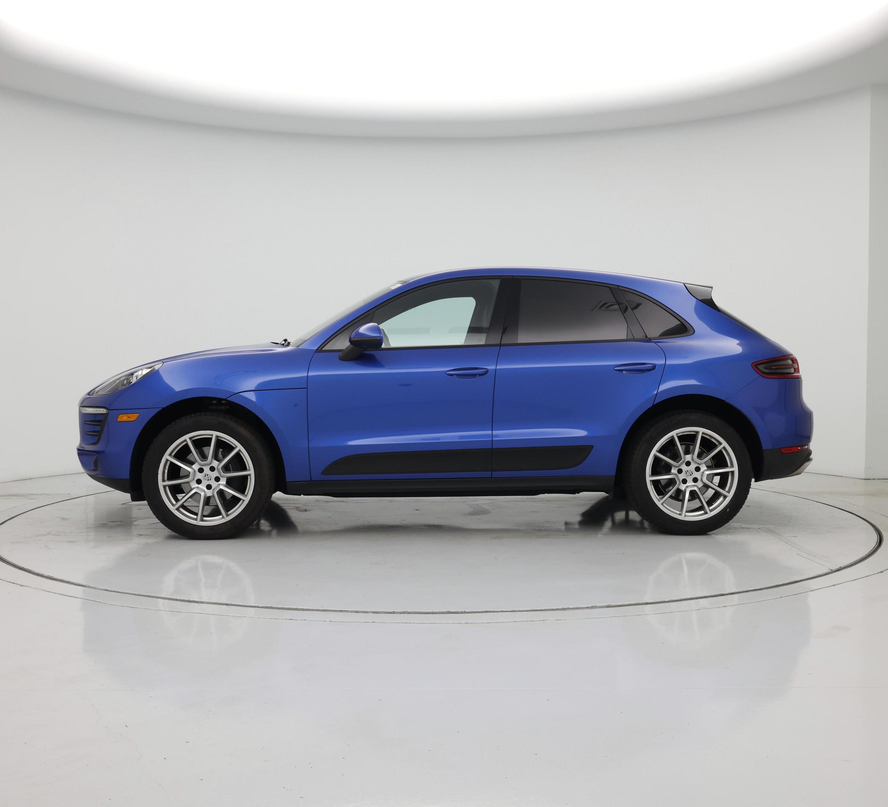 Thumbnail: 2017 Porsche Macan - 3