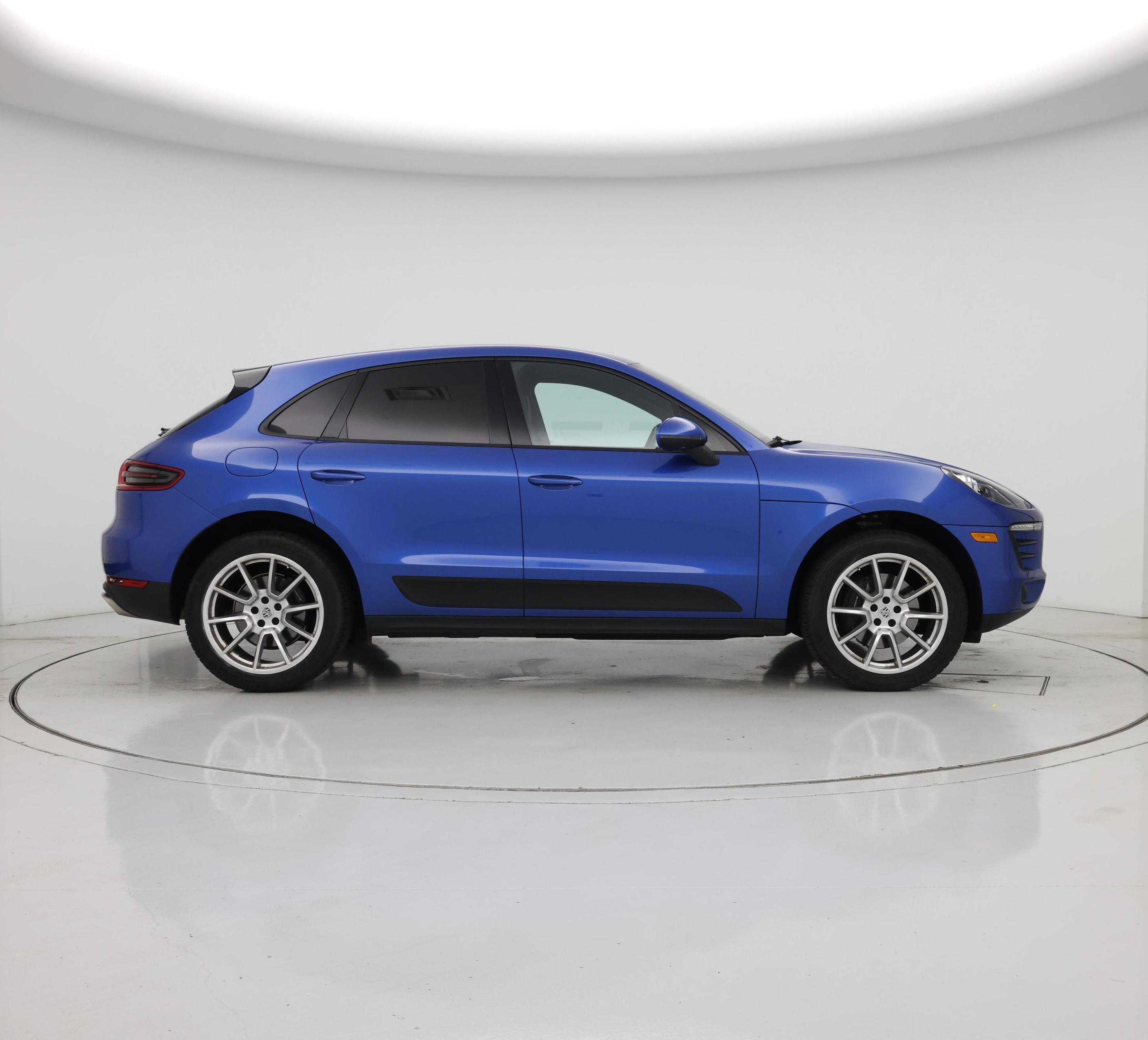 Thumbnail: 2017 Porsche Macan - 7