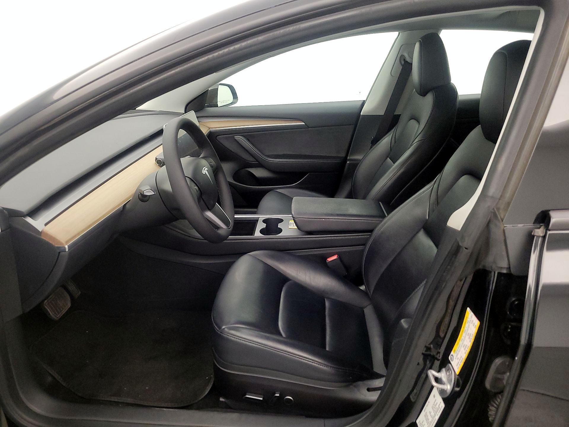 Thumbnail: 2023 Tesla Model 3 - 11