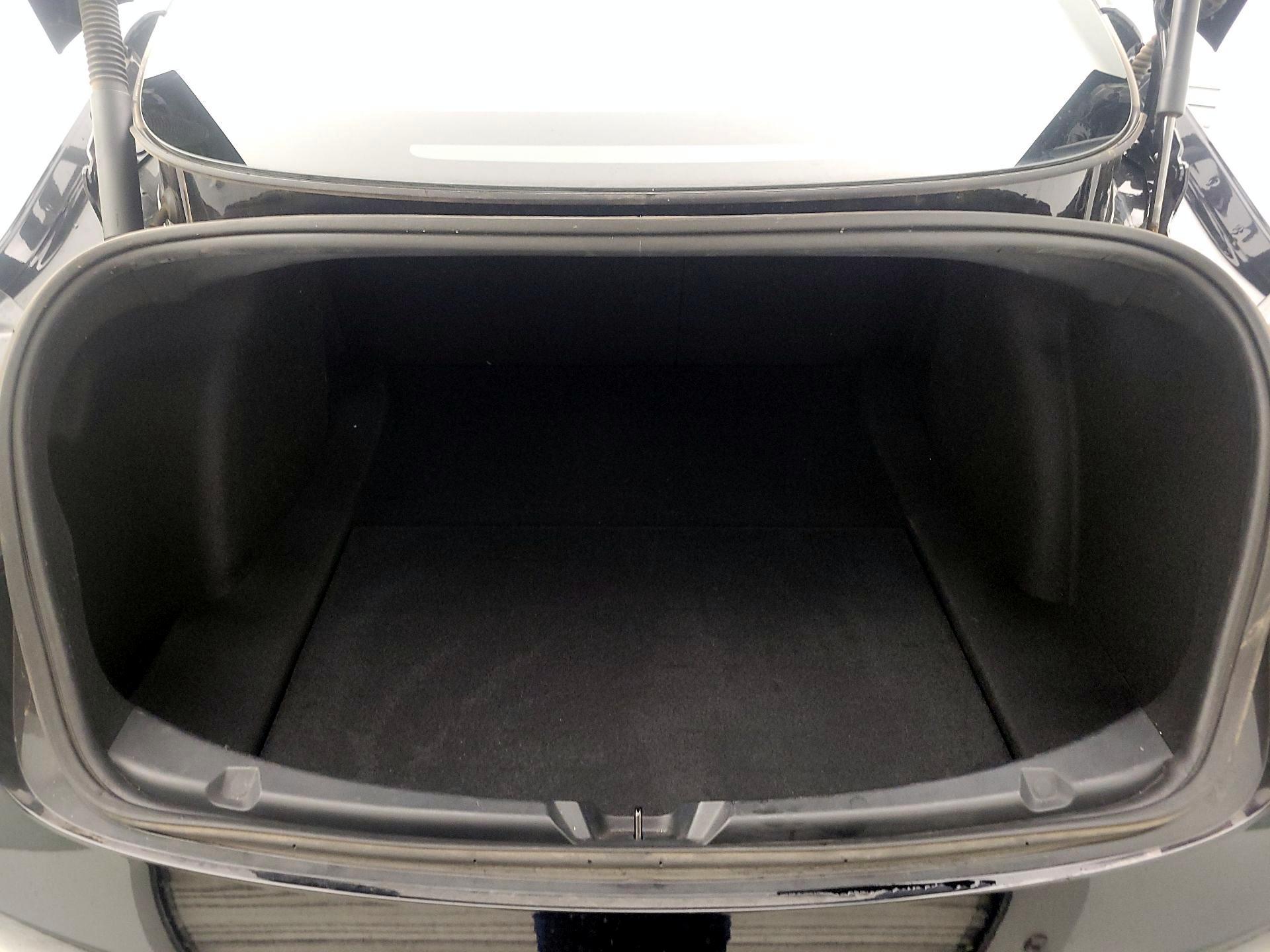 Thumbnail: 2023 Tesla Model 3 - 19