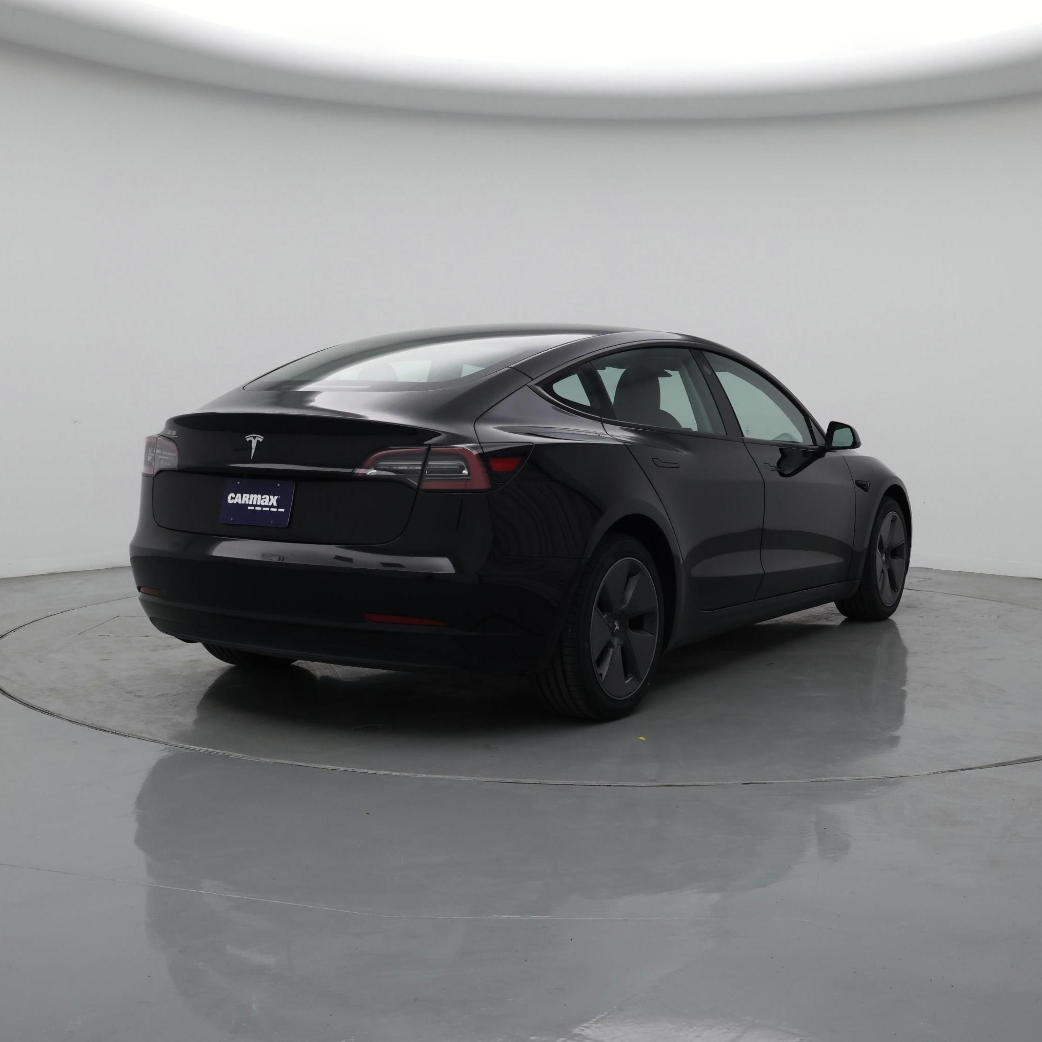 Thumbnail: 2023 Tesla Model 3 - 8