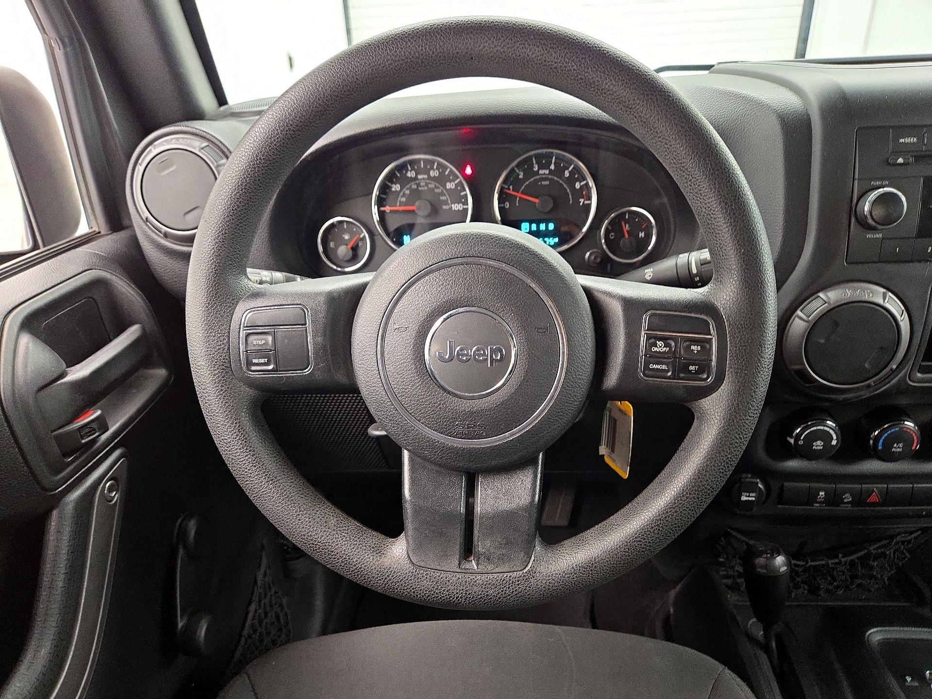 Thumbnail: 2017 Jeep Wrangler - 10