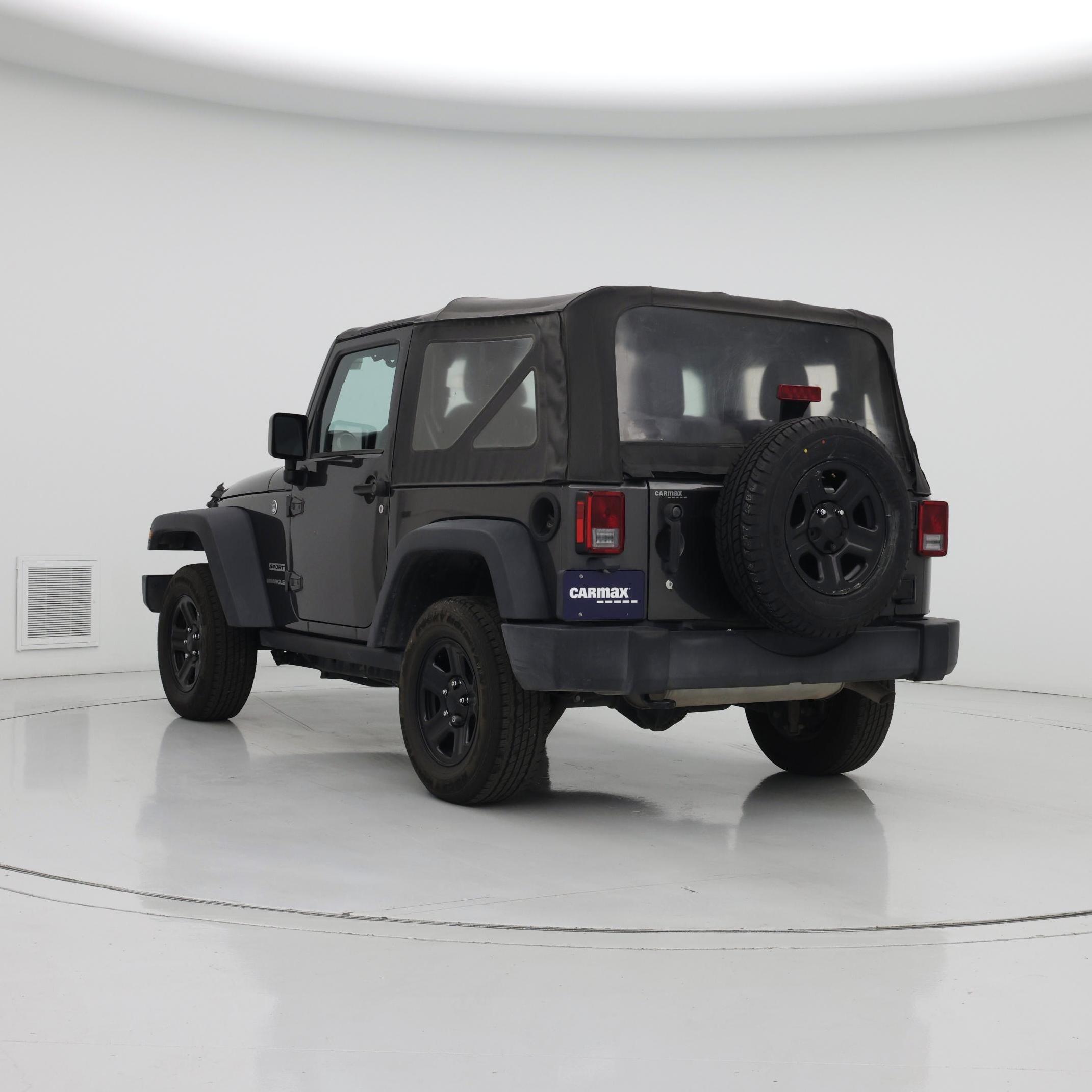 Thumbnail: 2017 Jeep Wrangler - 2