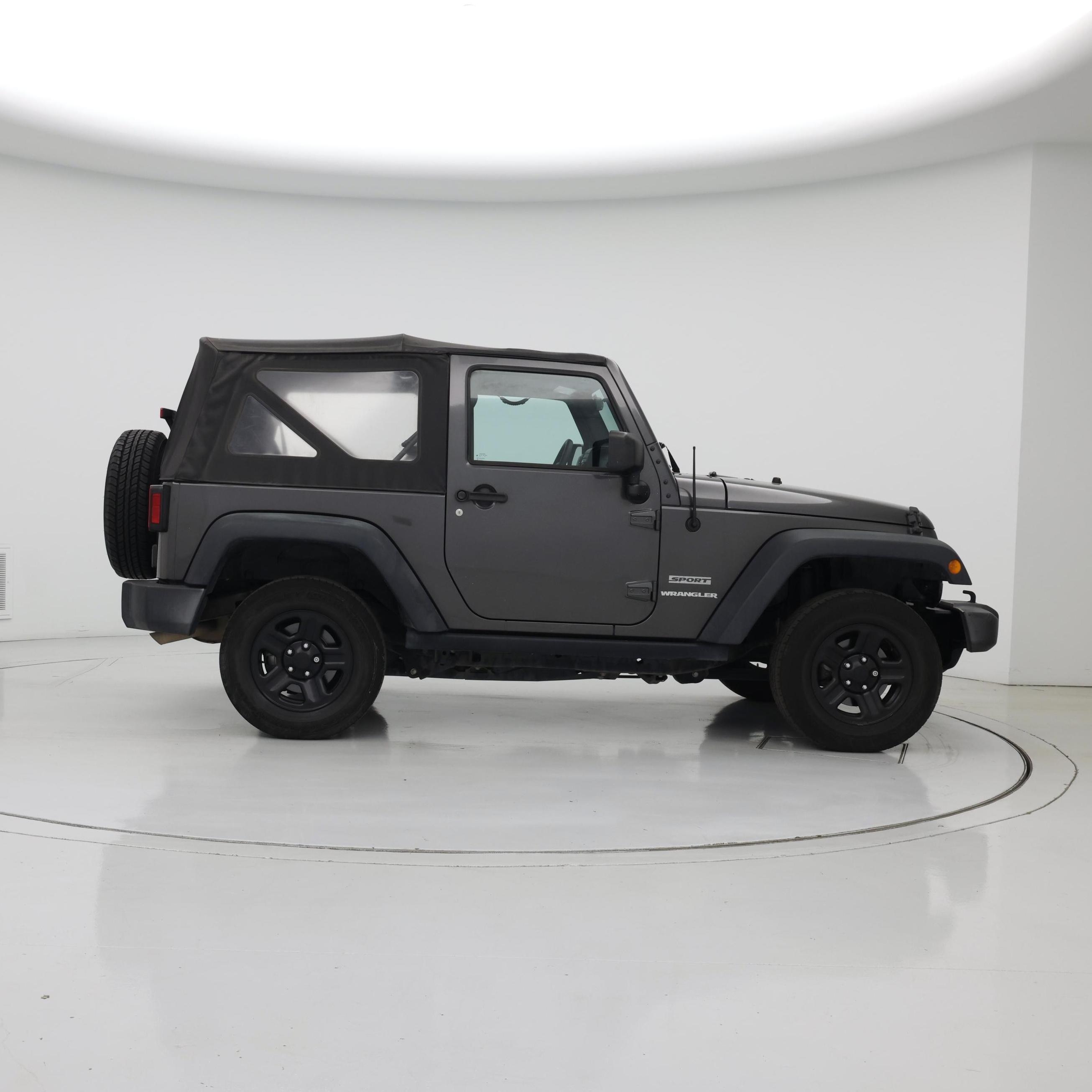 Thumbnail: 2017 Jeep Wrangler - 7